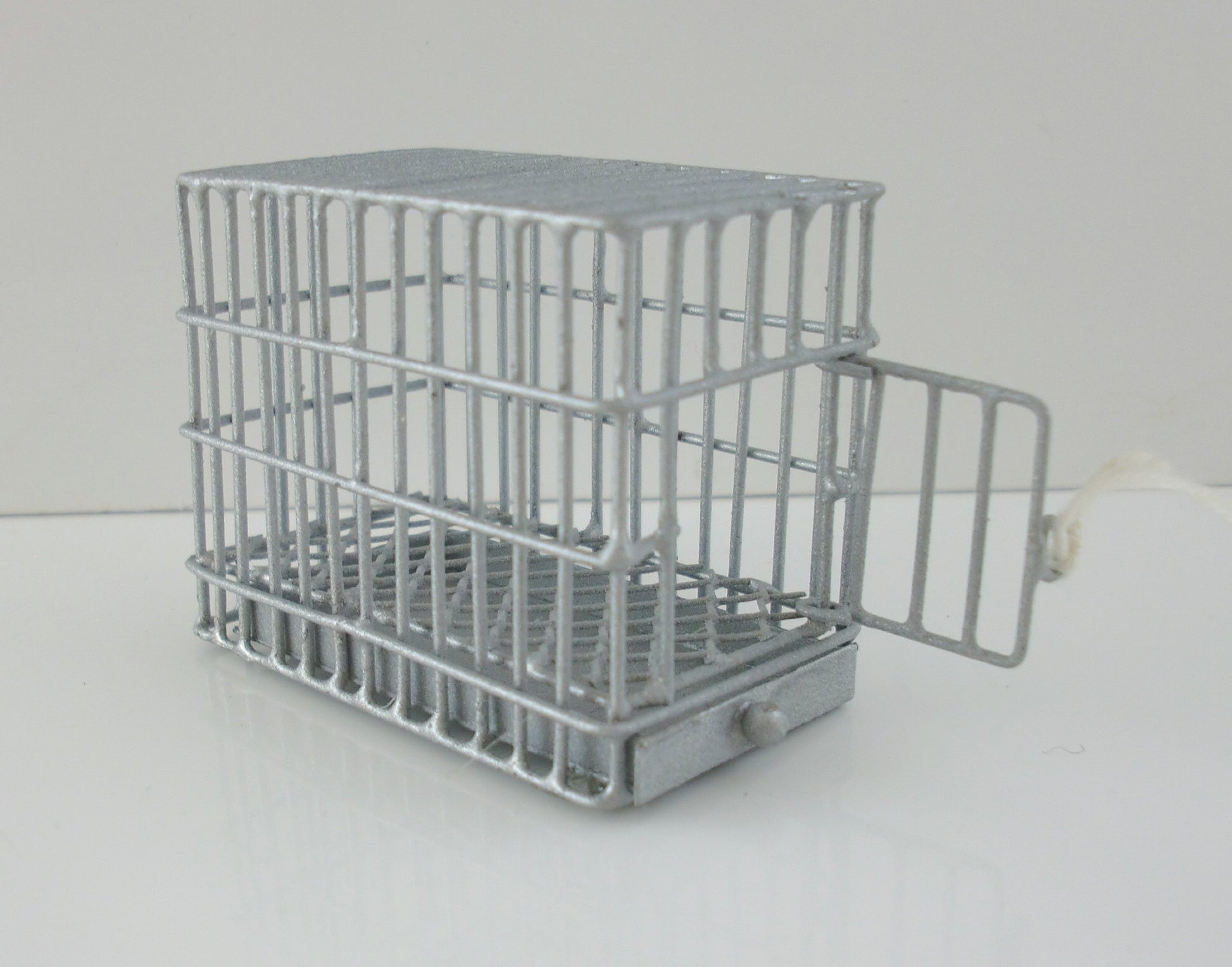 Dollhouse Miniature 1:12 Scale Small Galvanized DOG Cage Eiwf307
