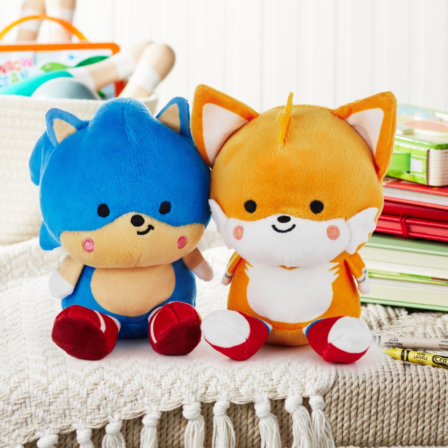 Hallmark Better Together Sega Sonic The Hedgehog Magnetic Plush (Sonic and Tails) 5.25" Stuffed Toys, Easter Gifts for Kids
