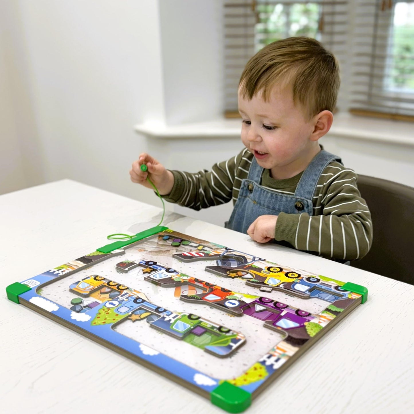Sort & Learn Magnetic Puzzle - Shapes (NEW)