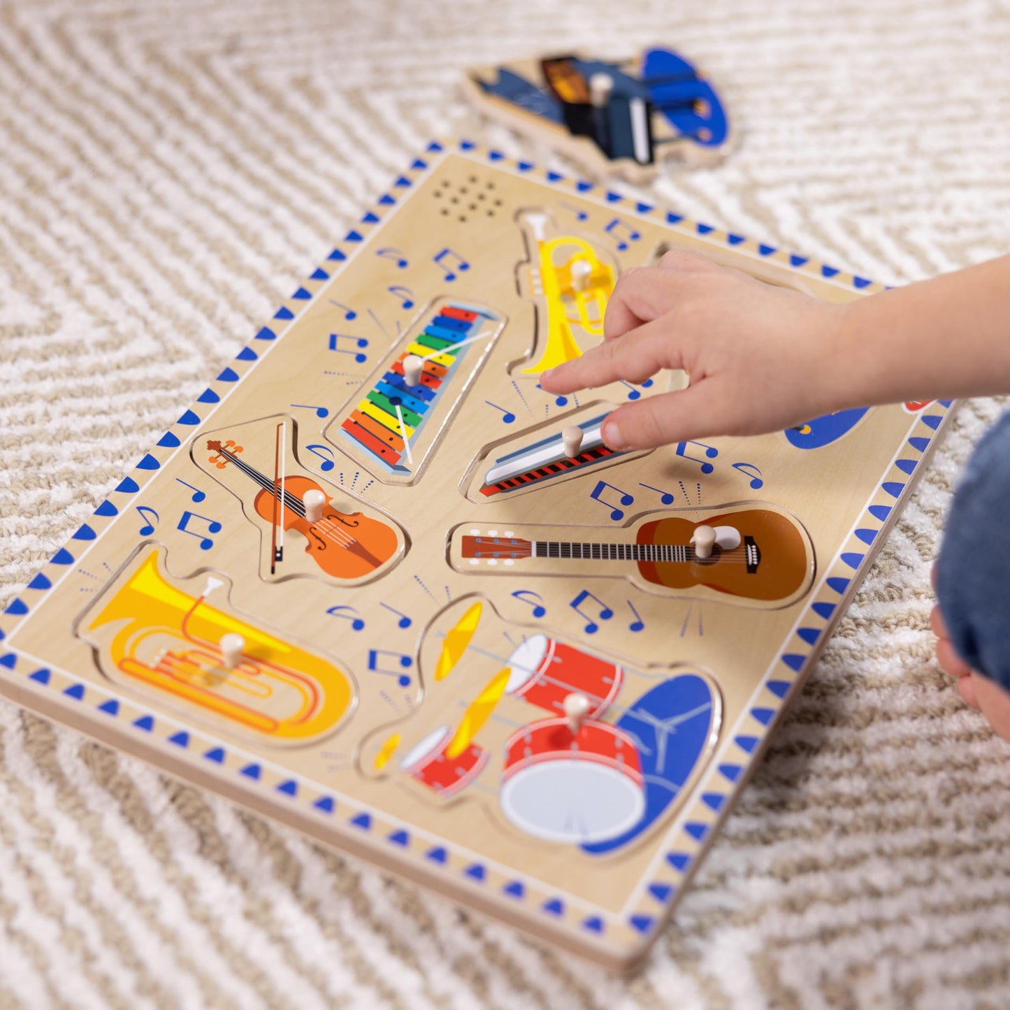 Melissa & Doug Musical Instruments Sound Puzzle - Wooden Peg Puzzle with Light-Activated Sound Effects (8 pcs) Wooden Peg Baby Music Learning Toys,
