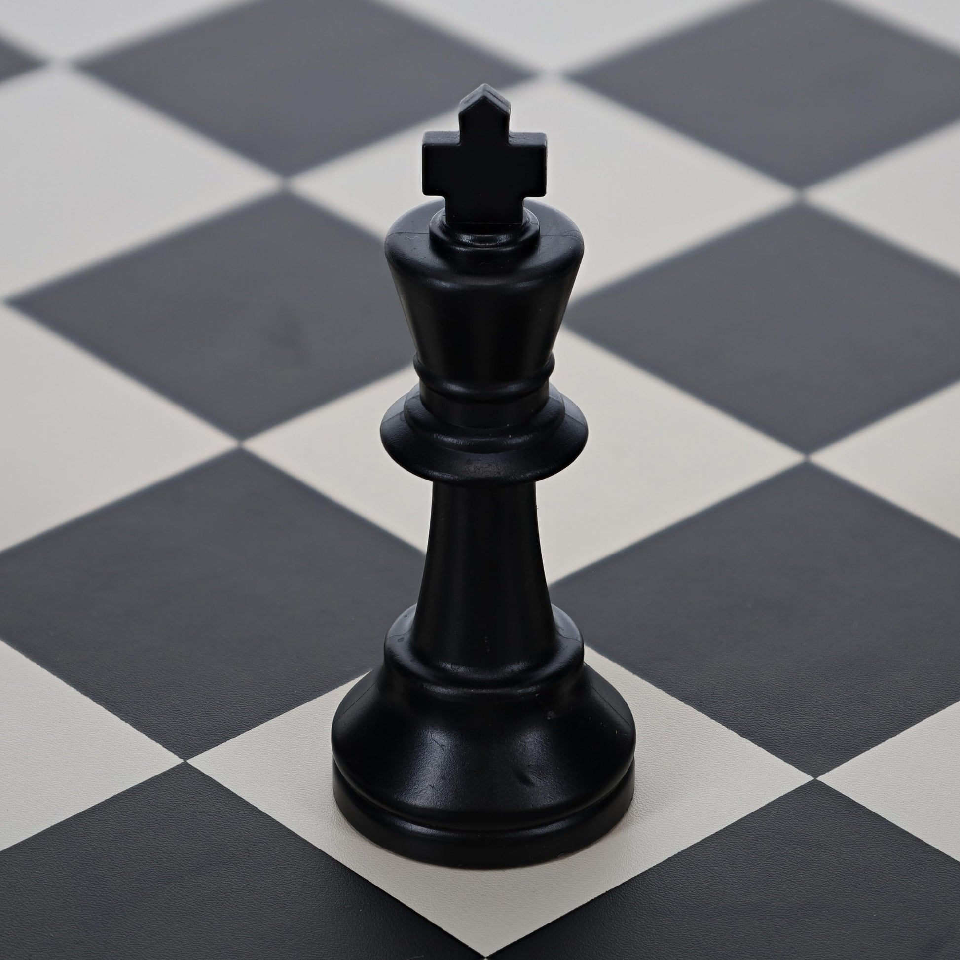 WE Games Replacement Staunton Chess Piece - Dark King for Tournament Chess Set, Plastic Chess Piece with Felt Bottom, Classic Design, Replacement