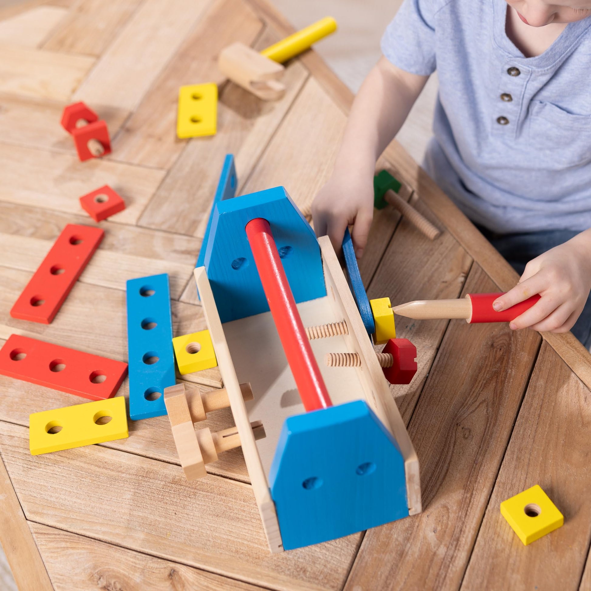 Melissa & Doug Take-Along Tool Kit Wooden Construction Toy (24 pcs)