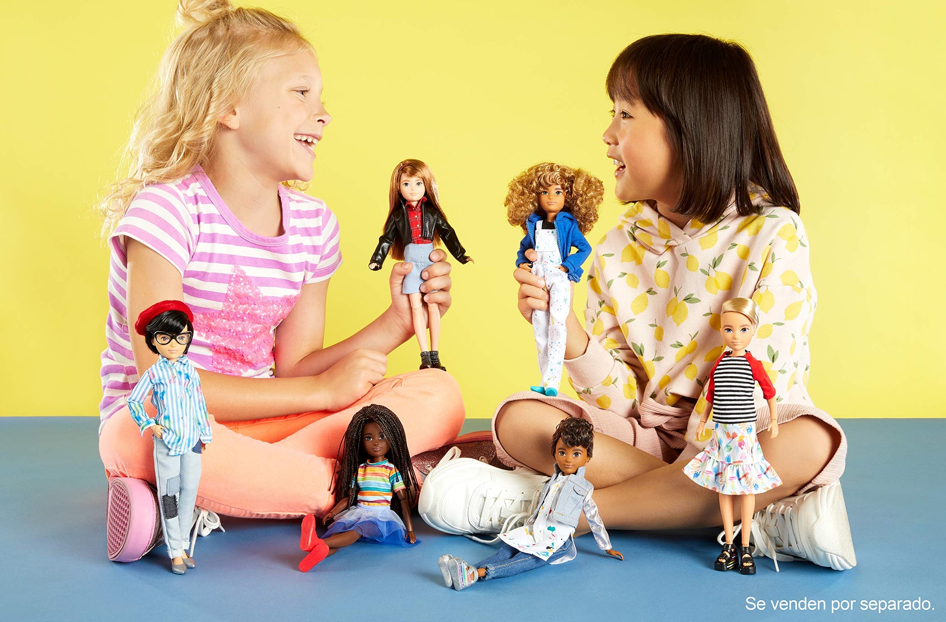 Creatable World Deluxe Character Kit Customizable Doll, Copper Straight Hair