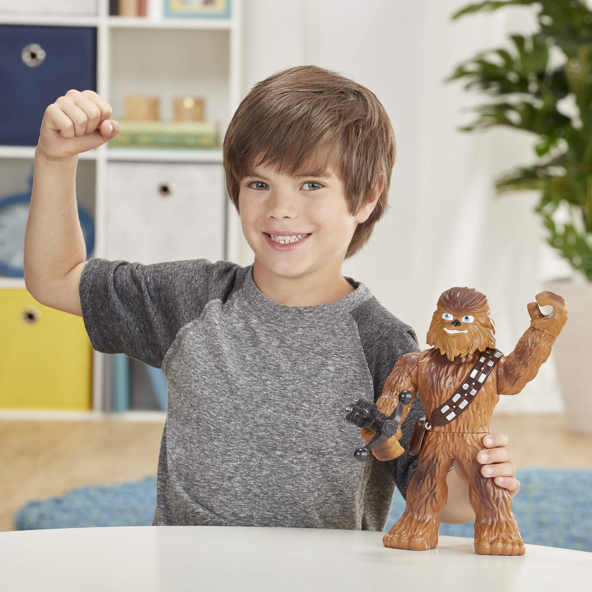 STAR WARS Galactic Heroes Mega Mighties Chewbacca 10-Inch Action Figure with Bowcaster Accessory, Toys for Kids Ages 3 and Up