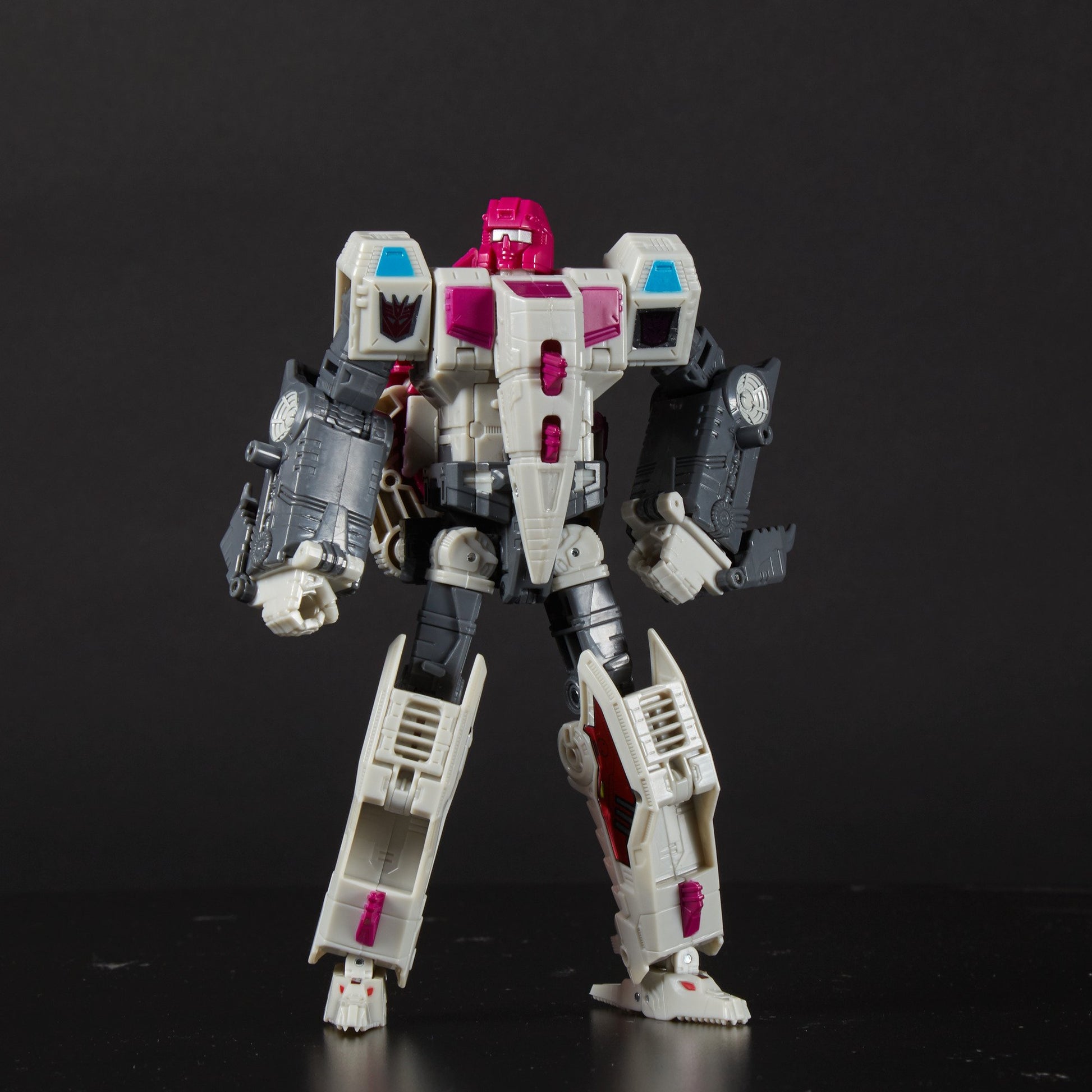 Transformers: Generations Power of the Primes Voyager Terrorcon Hun-Gurrr