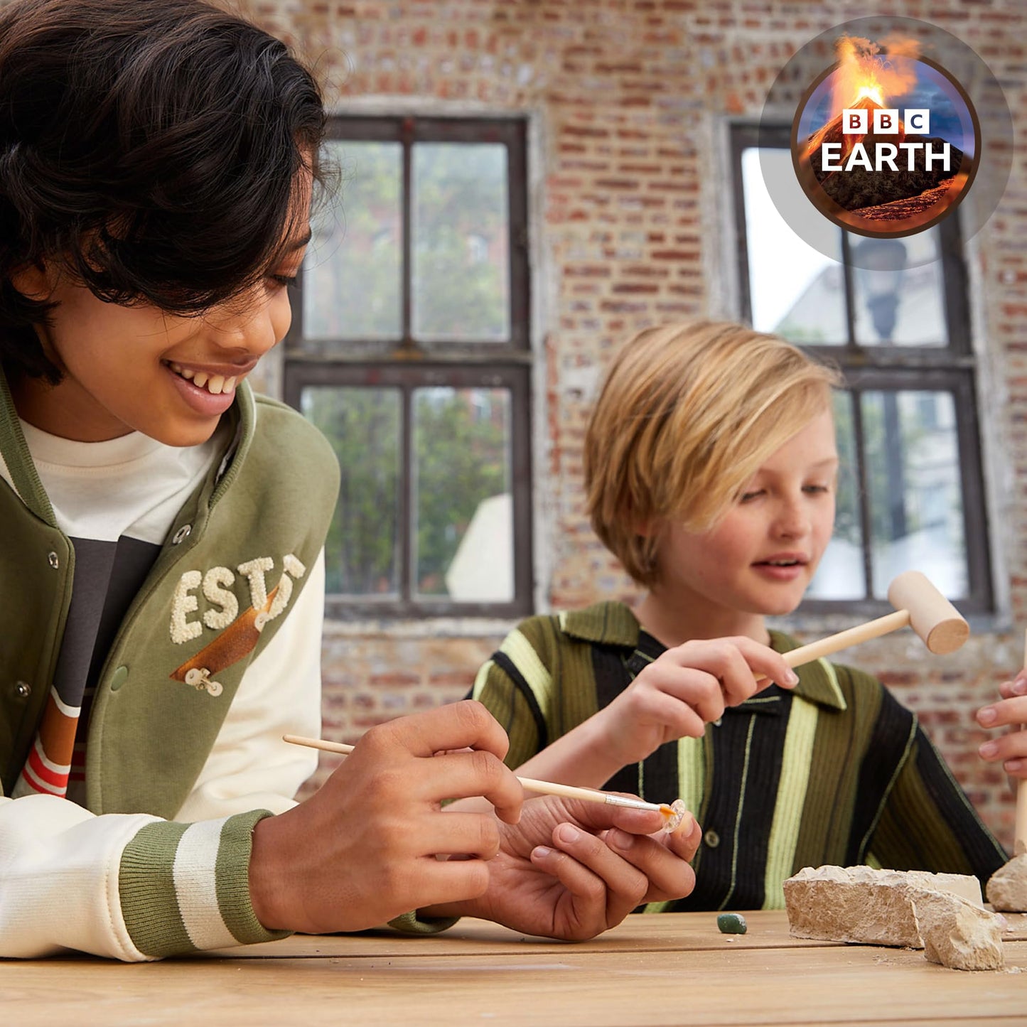 BBC Earth Excavate & Discover Gemstone Dig, Dig Up 9 Real Gemstones & Make Keychains, Rock Digging Excavation Kit, STEM Learning Kit, Kids Science