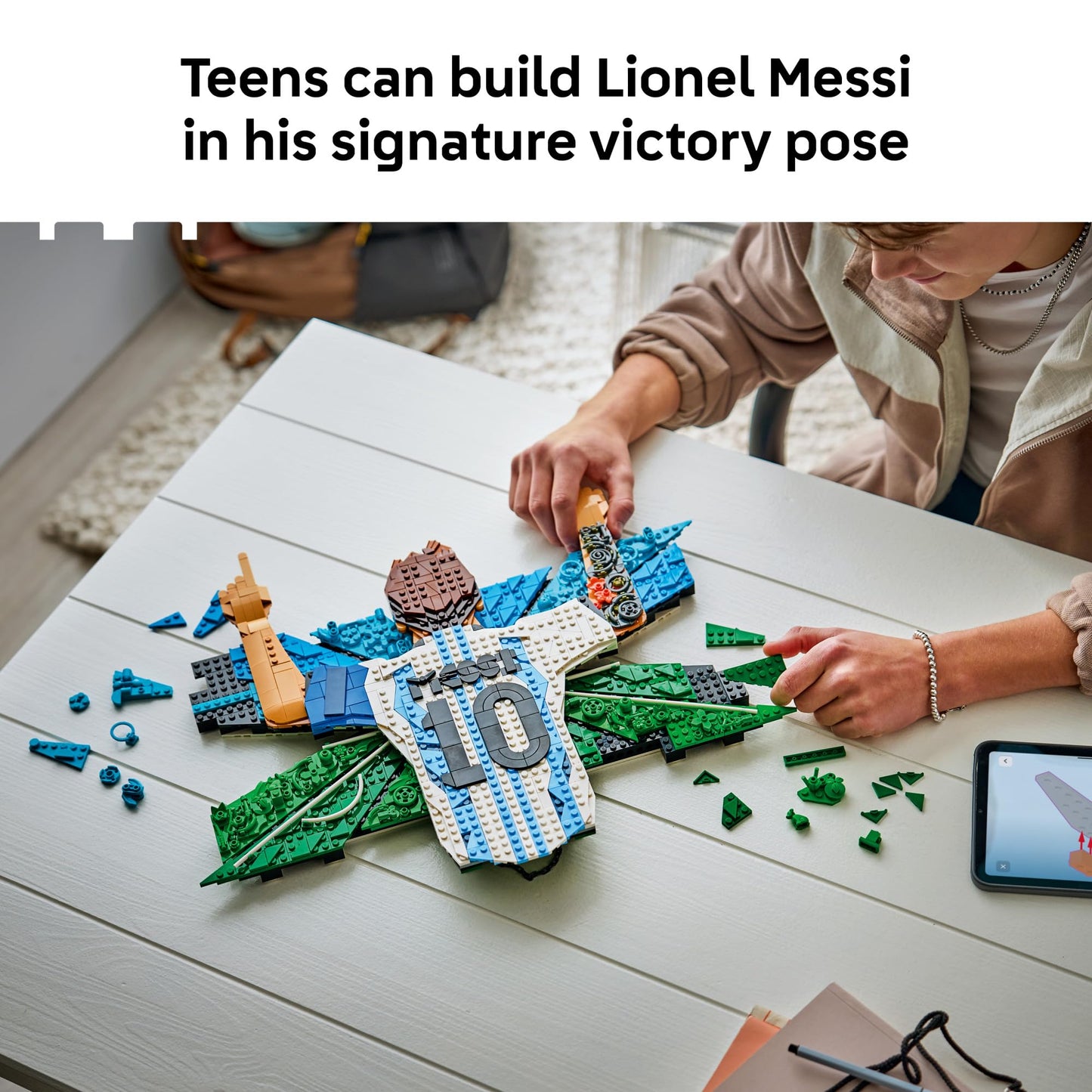 LEGO Editions Lionel Messi - Celebration - Building Set for Boys & Girls, Ages 14+ - Collectible Soccer Gift for Fans - Kids Bedroom or Shelf Decor -