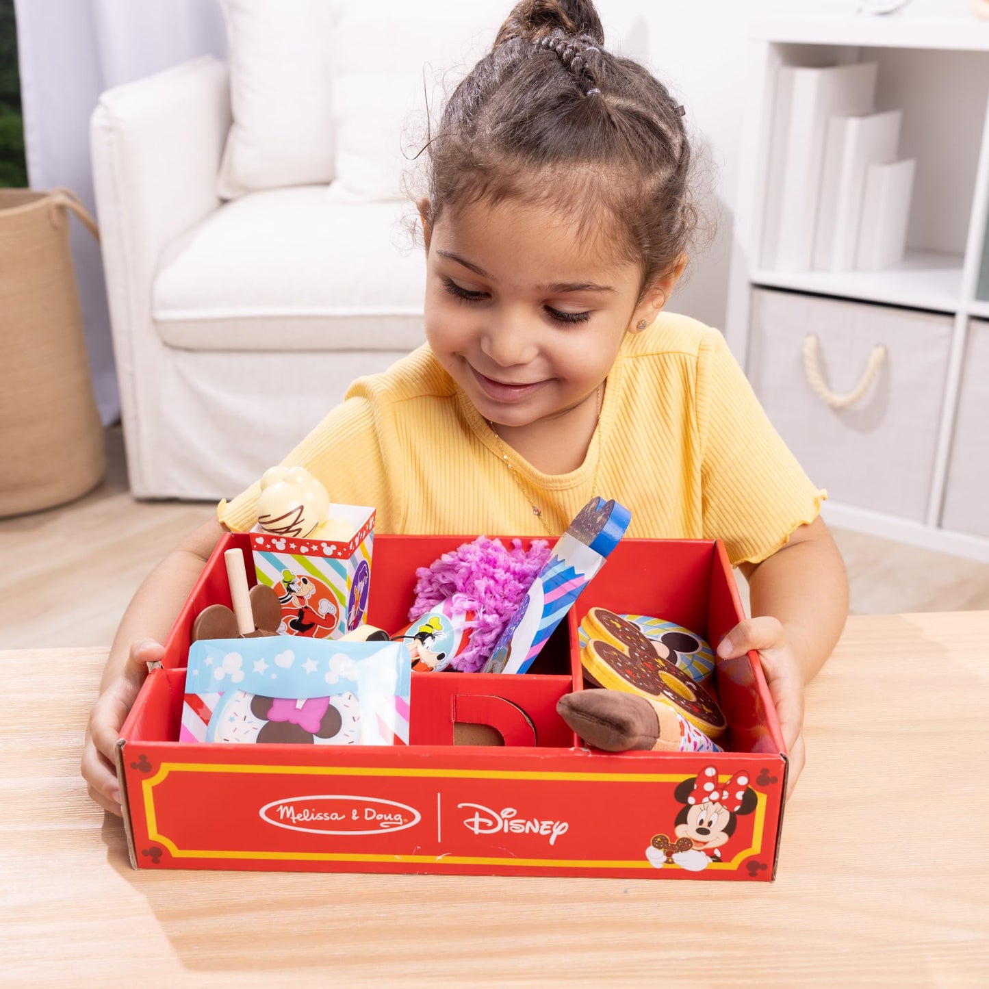Melissa & Doug Disney Snacks & Popcorn 24-Piece Play Food Set