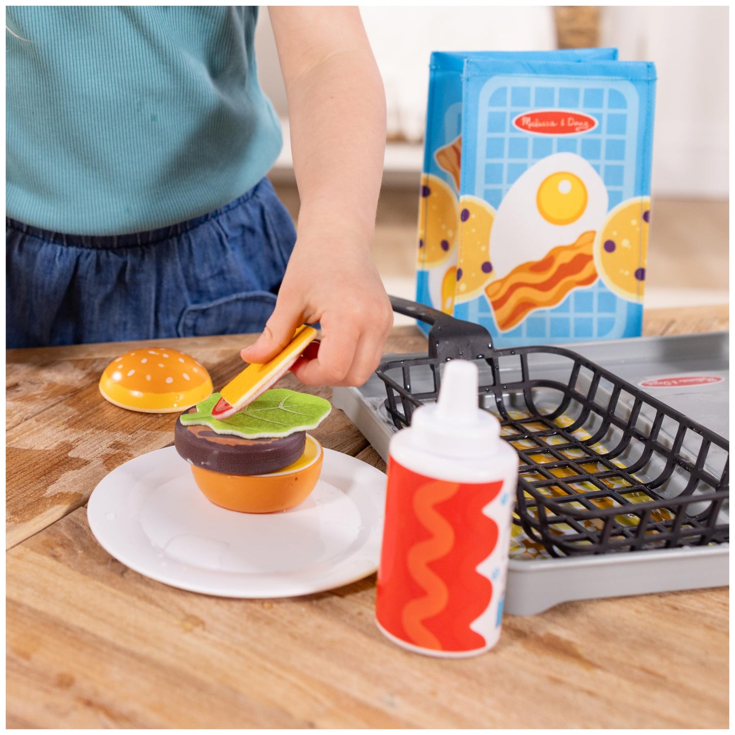 Melissa & Doug - Water Wow - 27 Piece Grill Set - Imitation Game