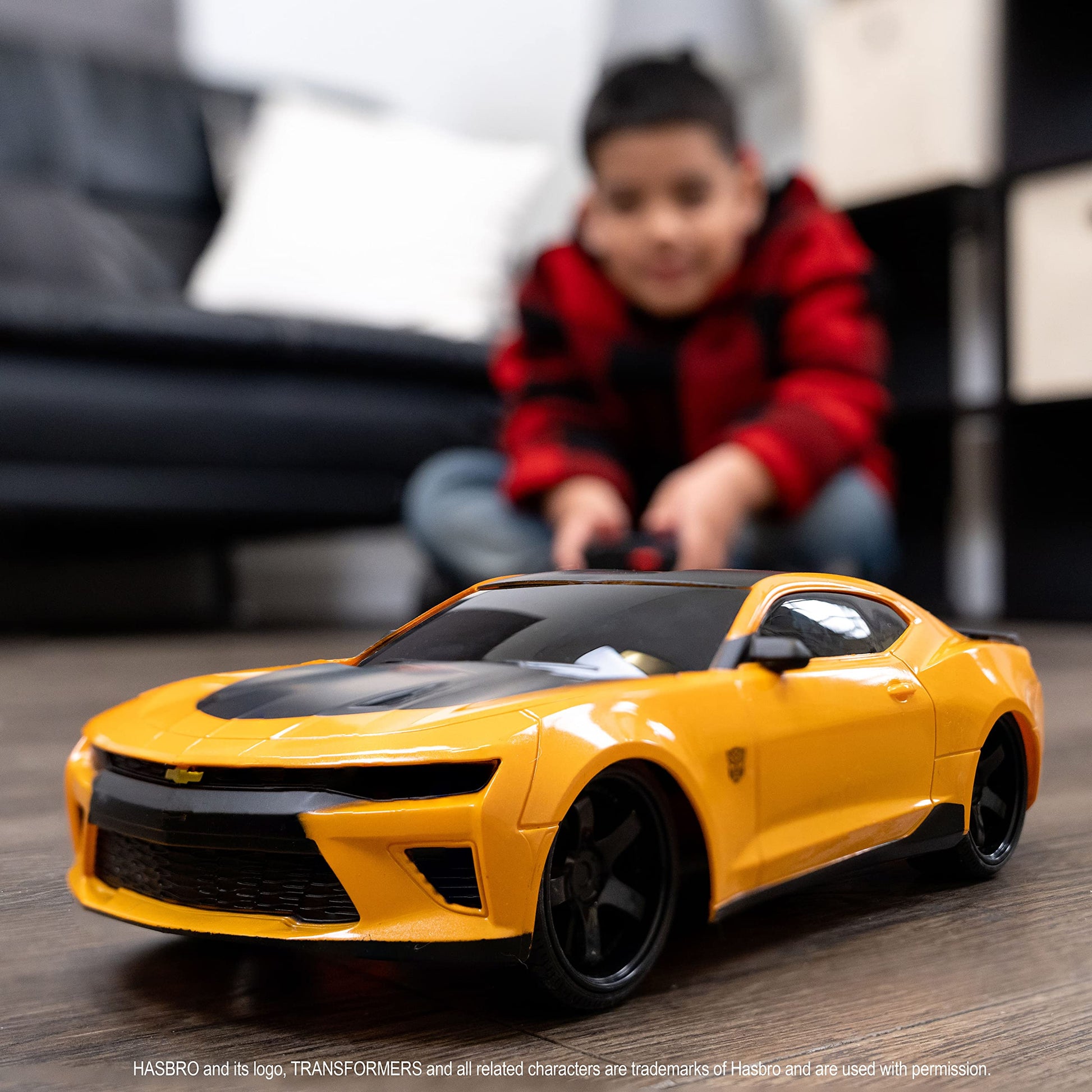 Jada Toys Transformers The Last Knight Bumblebee 2016 Chevy Camaro RC Car, 1:16 Scale Remote Control Vehicle, Yellow & Black (30332)