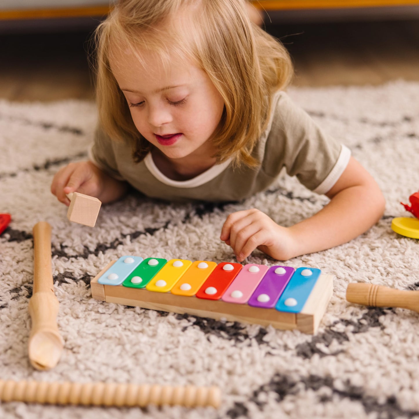 Melissa & Doug Deluxe Band Set with Wooden Musical Instruments and Storage Case