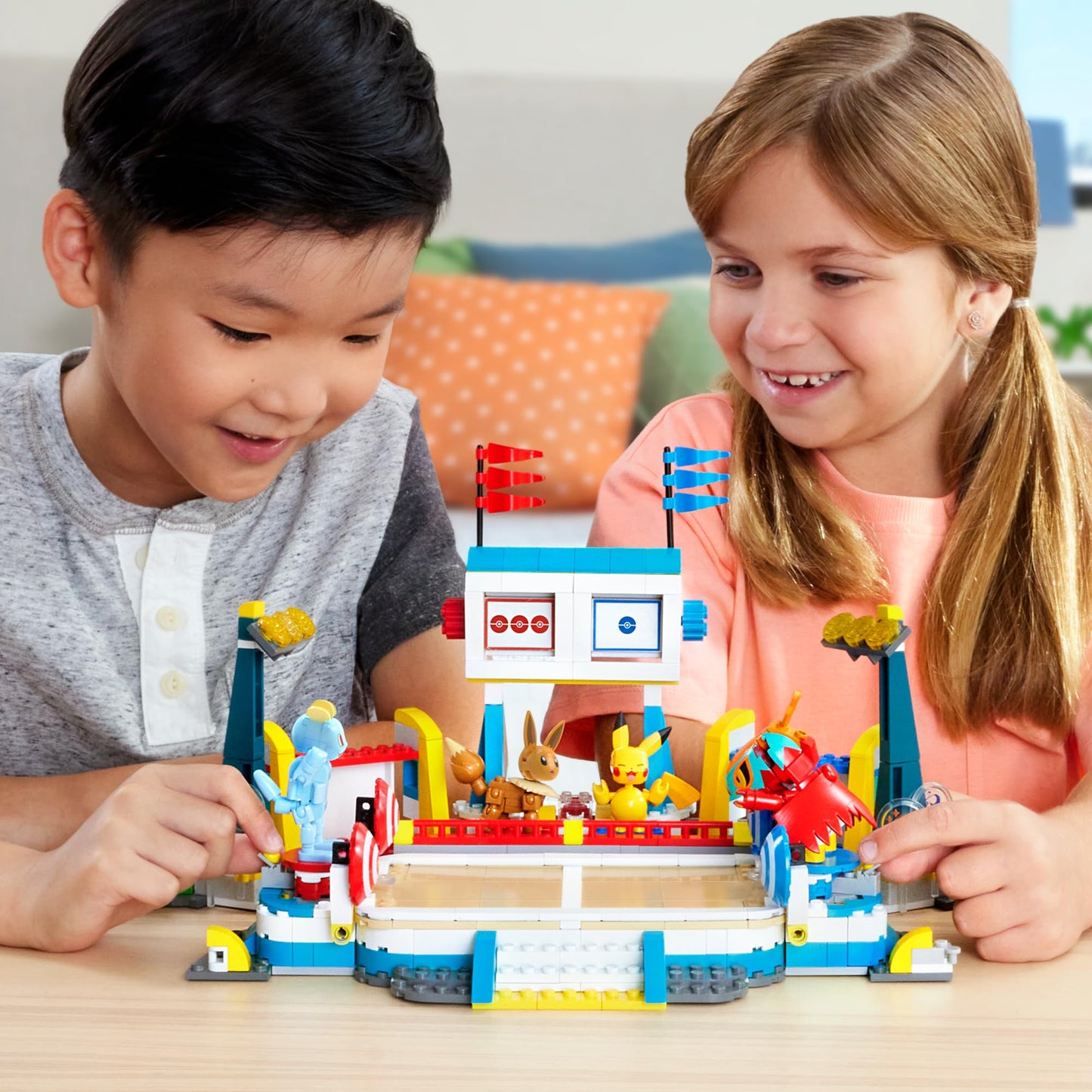 MEGA Pokémon Building Toys Set Training Stadium with 1101 Pieces, 5 Poseable Characters and Battle Play, for Kids