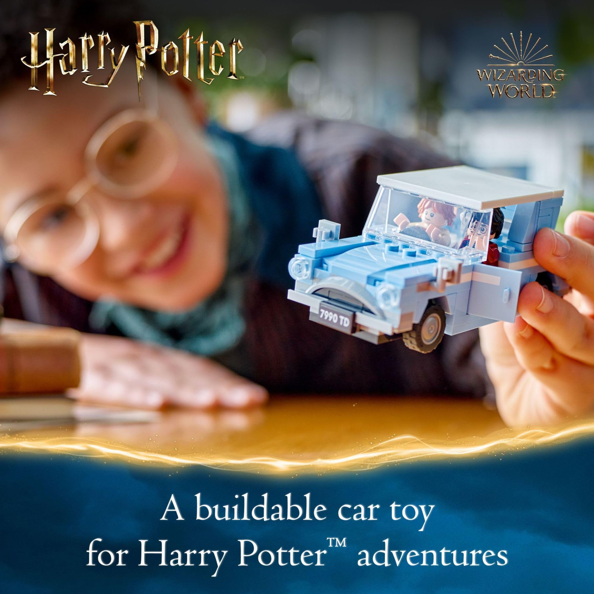 LEGO Harry Potter Flying Ford Anglia, Buildable Car Toy with 2 Minifigures for Role Play, Fantasy Playset for Kids, Harry Potter Car, Gift for Boys
