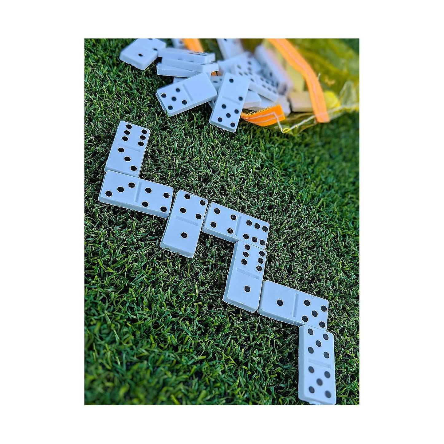 Fun Express Mini Dominoes with Case - 4 Pieces