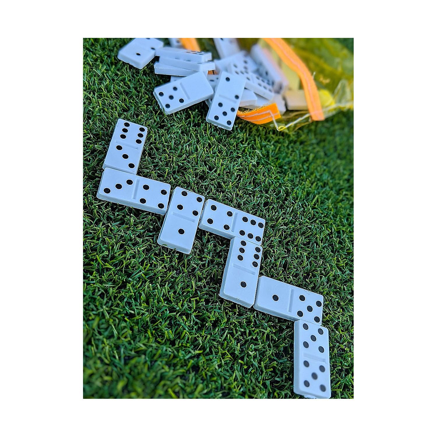 Fun Express Mini Dominoes with Case - 4 Pieces