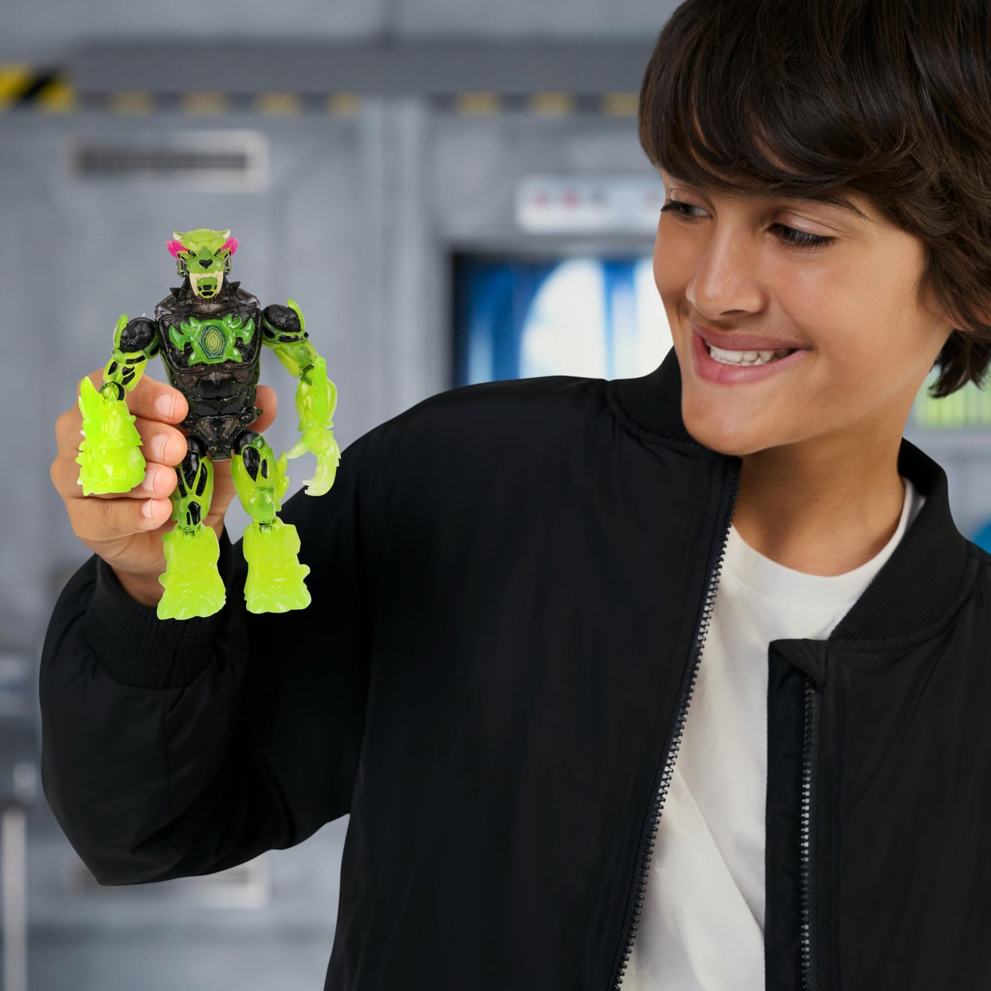 MrBeast Lab Hyper Fusion Mutators, Experiment & Create The Atomic Earth Panther, Add Mutation Fluid, Press The Fingerprint Scanner & Reveal