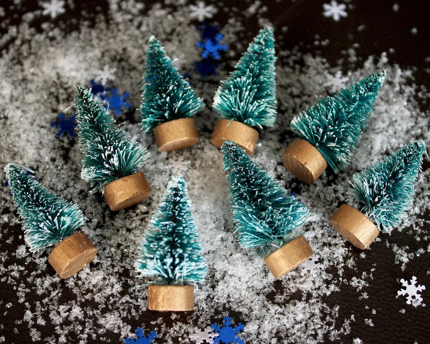Miniature Christmas Trees, Frosted Evergreen Trees with Gold Wooden Bases, Christmas Trees with Snow, for Christmas Village, Diorama, Dollhouse or