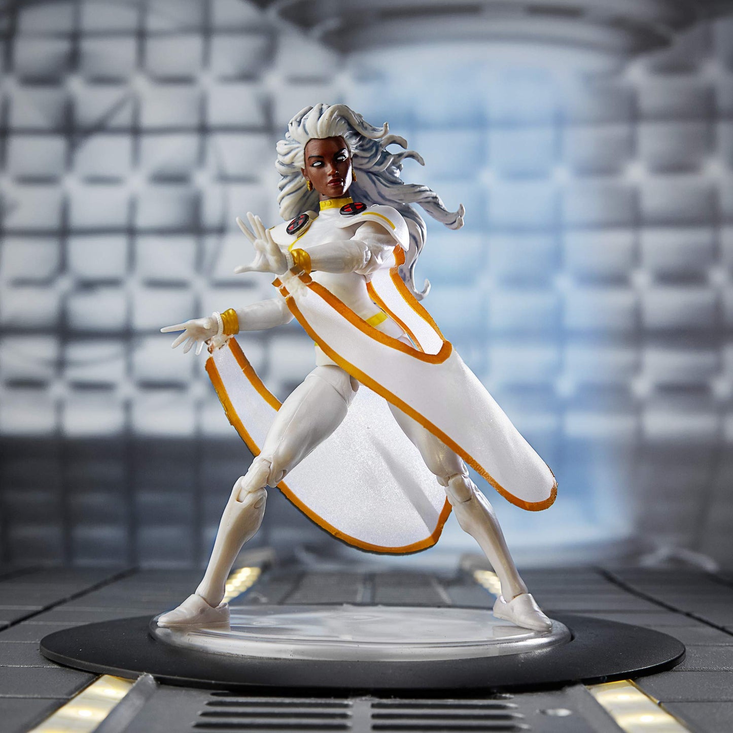 Marvel Retro 6"-Scale Fan Figure Collection Marvel’s Storm (X-Men) Action Figure Toy - Super Hero Collectible Series