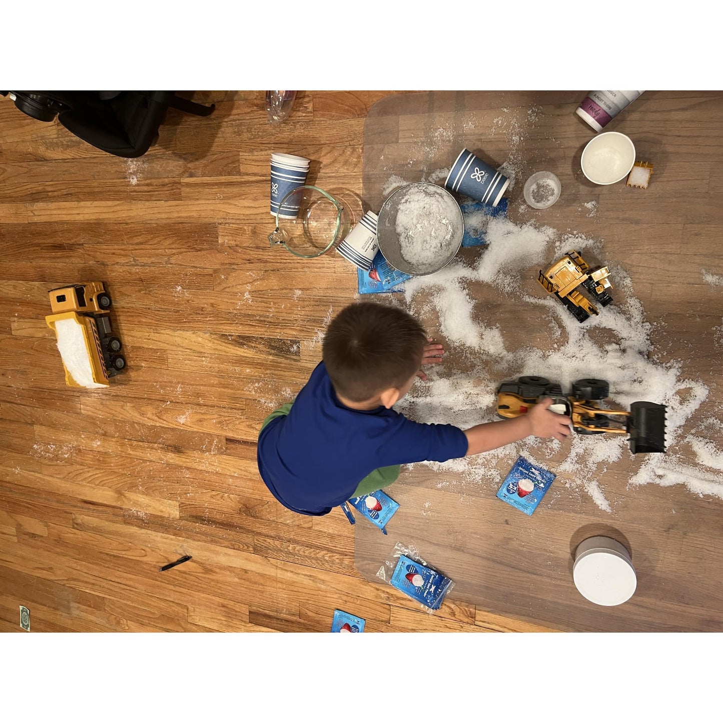 Science Gone Fun 20-Pack Instant Snow Powder for Kids - Makes 40 Cups of Fluffy Fake Snow - Just Add Water! Perfect for Cloud Slime, Sensory Play,