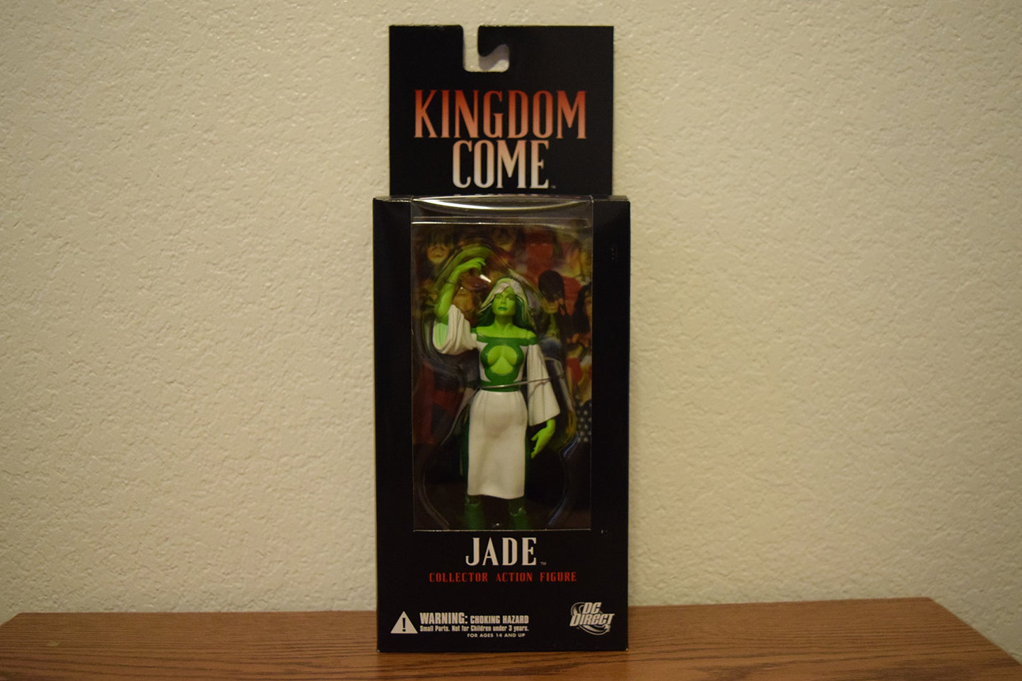 Diamond Comic Distributors Elseworlds Series 2 Action Figure: 6.75" Jade