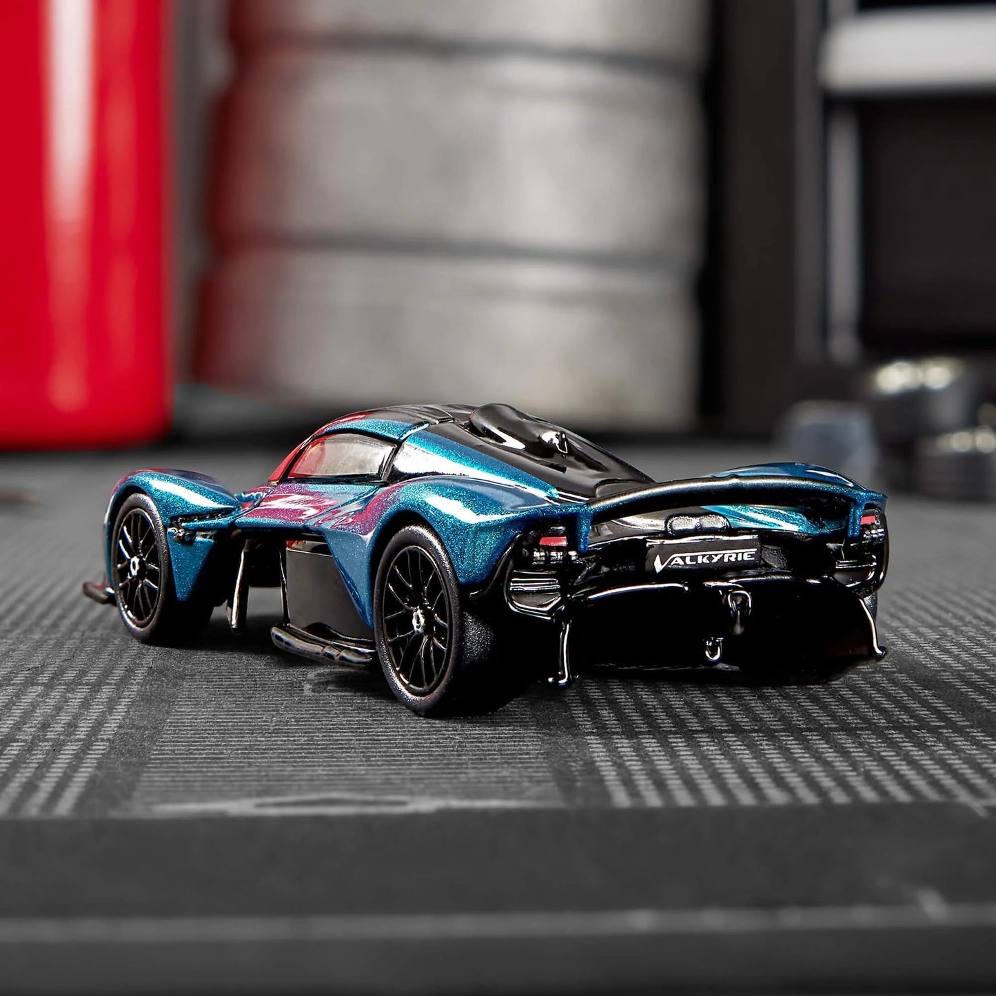 Hot Wheels Elite 64 Aston Martin Valkyrie - Premium Die-Cast Car with Opening Gull-Wing Doors, Real Riders Rubber Tires, Metal Body & Chassis