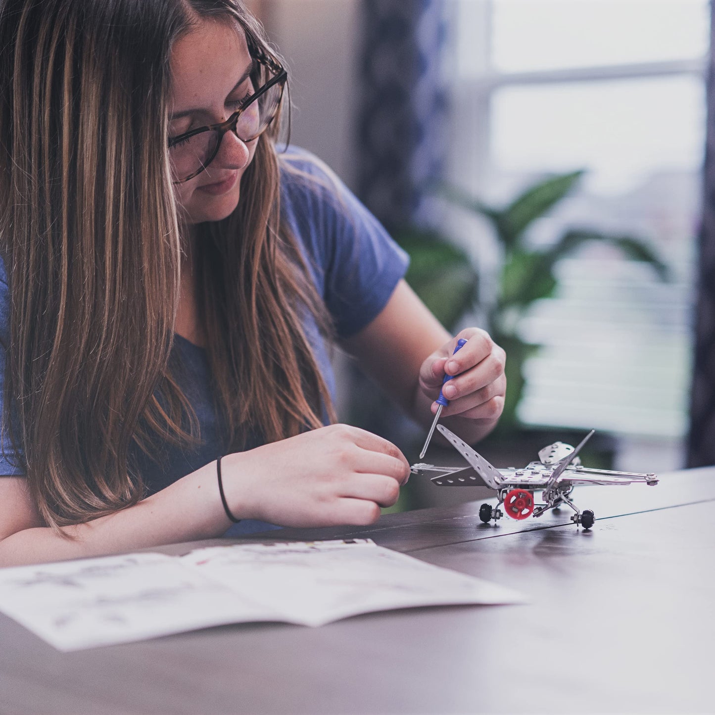 MALUVRIAN Erector Set Fighter Jet for Boys - Girls | Metal Model Airplane Kit for Adults Teens and Advanced Kids | Stem Toy | Educational