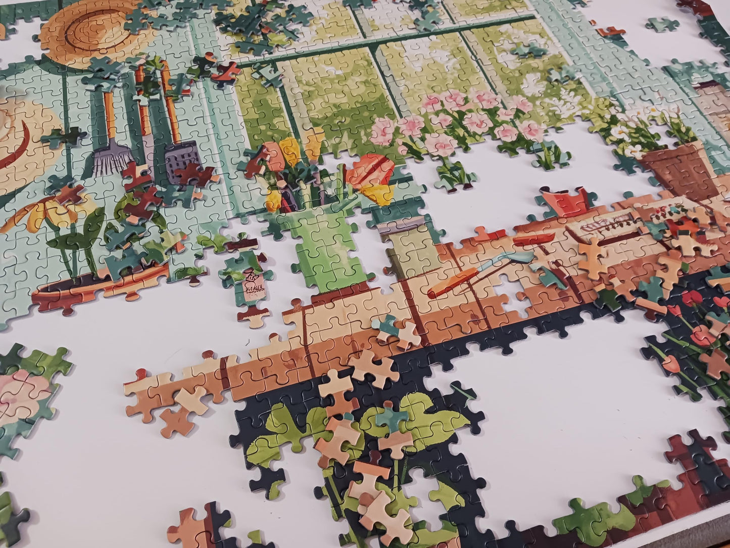 Snappy Puzzles Gardener's Delight | 1000-Piece Jigsaw Puzzle for Adults | Made in The USA with Satin Finish