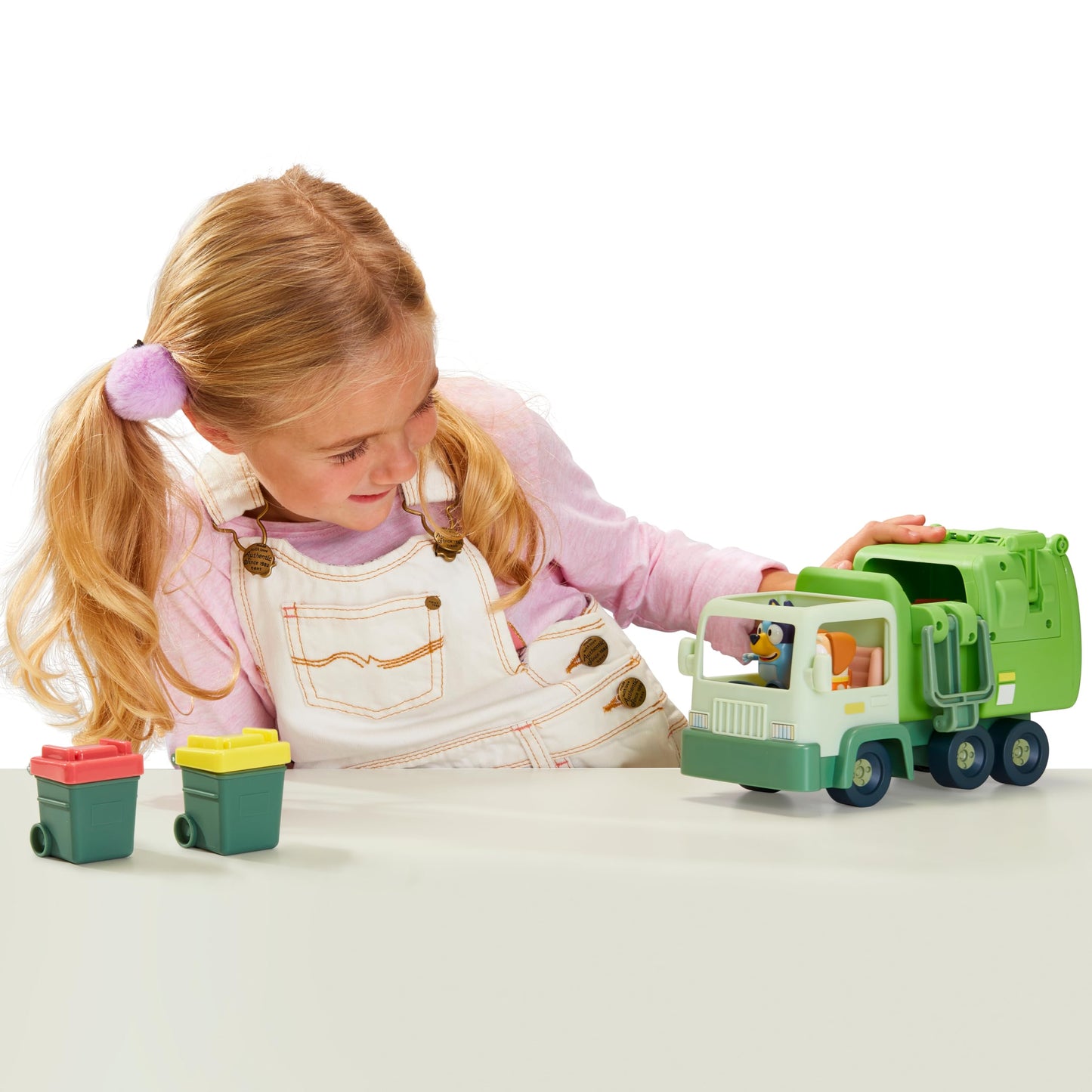 Bluey Garbage Truck - 2.5" Bluey and Bin Man poseable Figures with Playset, Multicolor