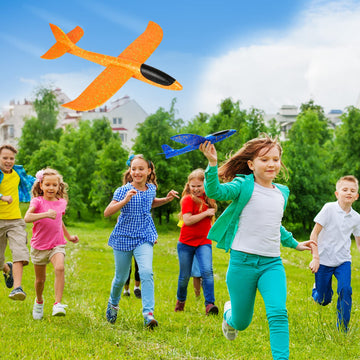 VCOSTORE 2 Pack Foam Airplanes for Kids, 13.3'' Hand Throwing Foam Glider Planes, Flying Styrofoam Planes Toy, Outdoor Sports Birthday Party Favor