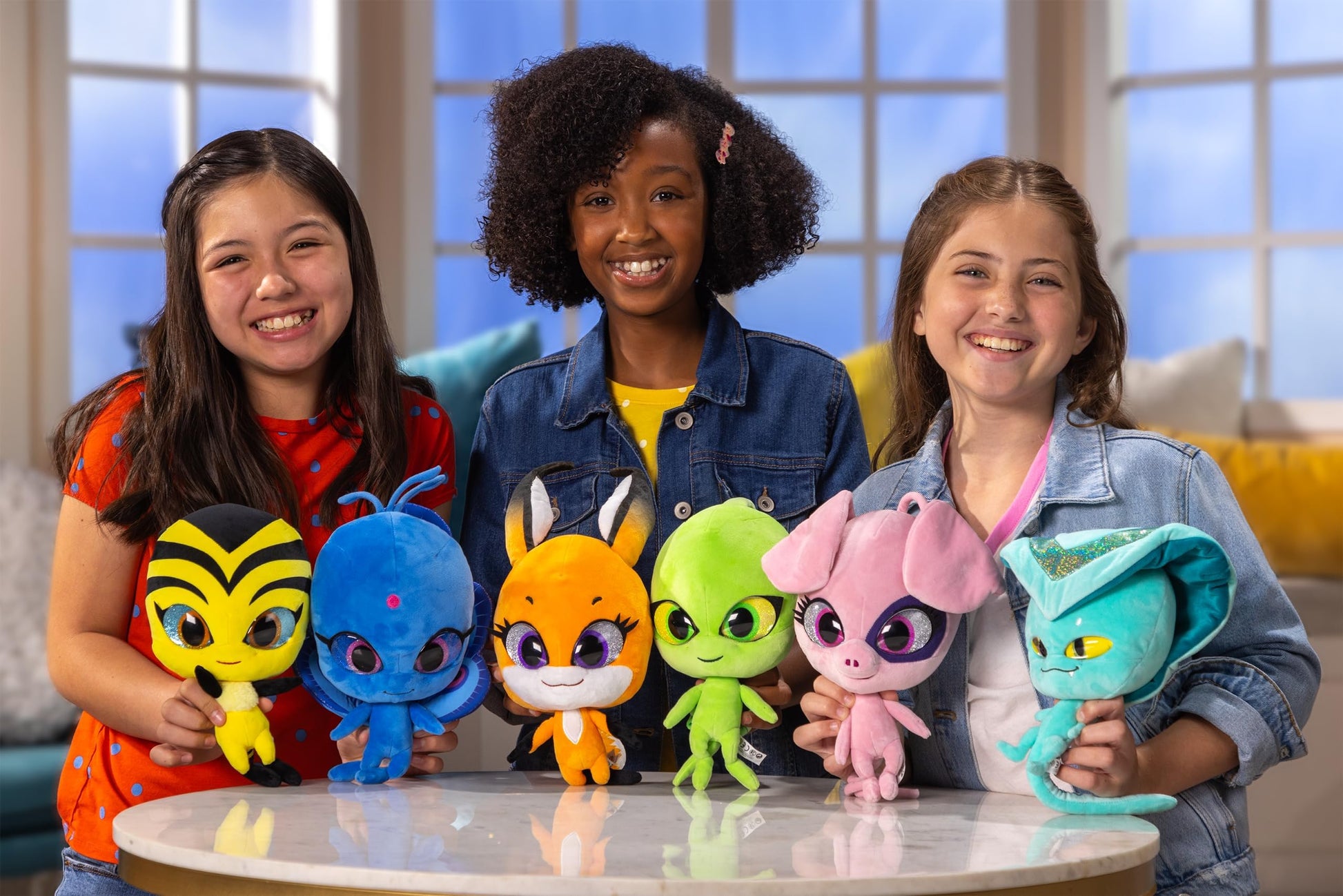 Miraculous Ladybug - Kwami Mon Ami Duusu, 9-inch Peacock Plush Toys for Kids, Super Soft Stuffed Toy with Resin Eyes, High Glitter & Gloss, & Detailed