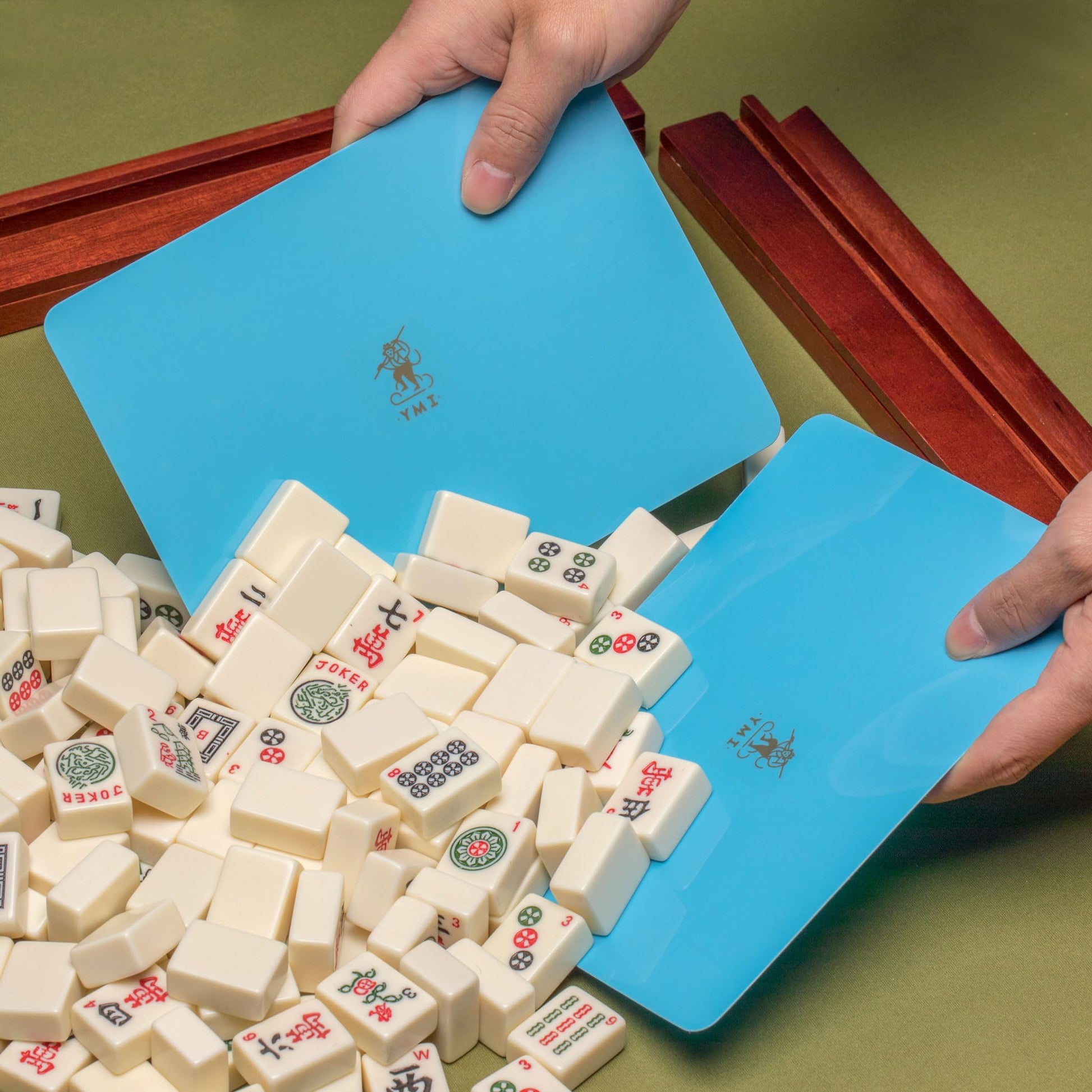 Yellow Mountain Imports Mahjong Tile Mixer Combo - 4 Manual Shufflers (2 Red and 2 Blue)