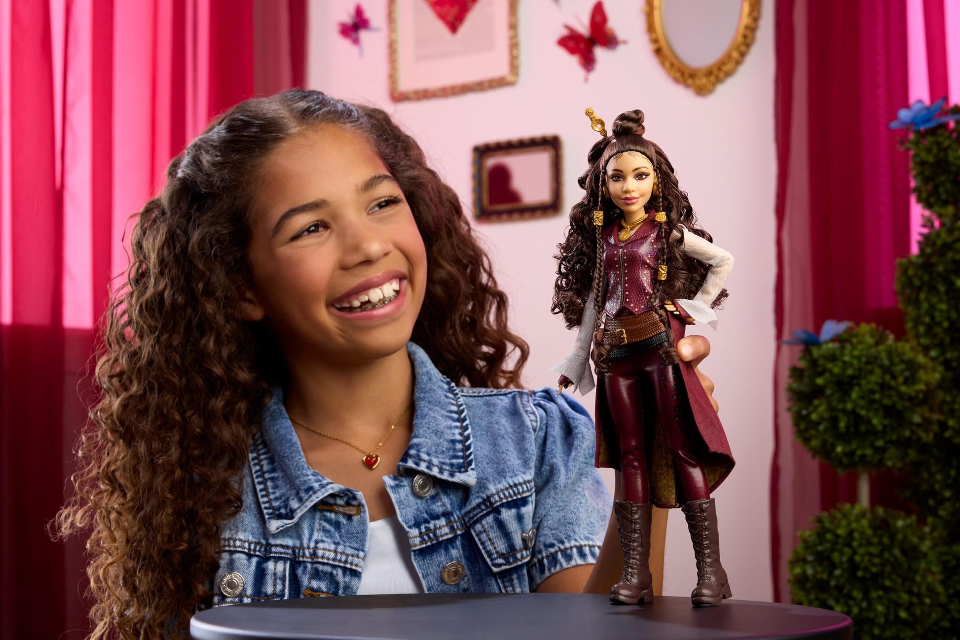 Mattel Disney Descendants: Wicked Wonderland Fashion Doll & Accessory, Hazel Hook, Daughter of Hook with Movie Inspired Clothing