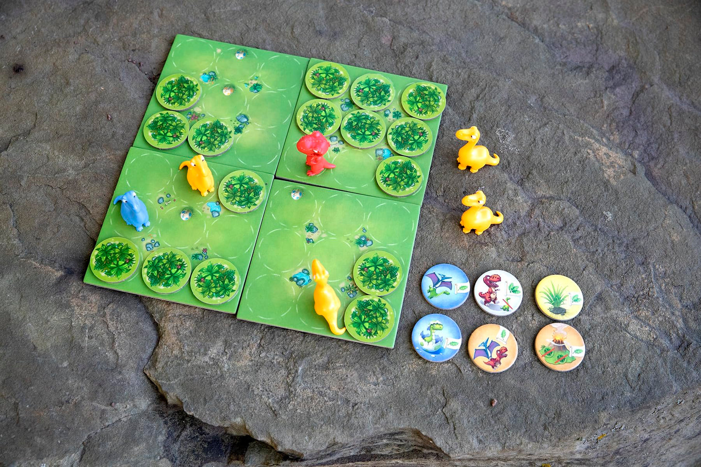 Jurassic Snack: Fun Board Game to Play Against Friends and Family, Keep Your Dinosaurs Alive and Fed to Win, Fun strategy game for families