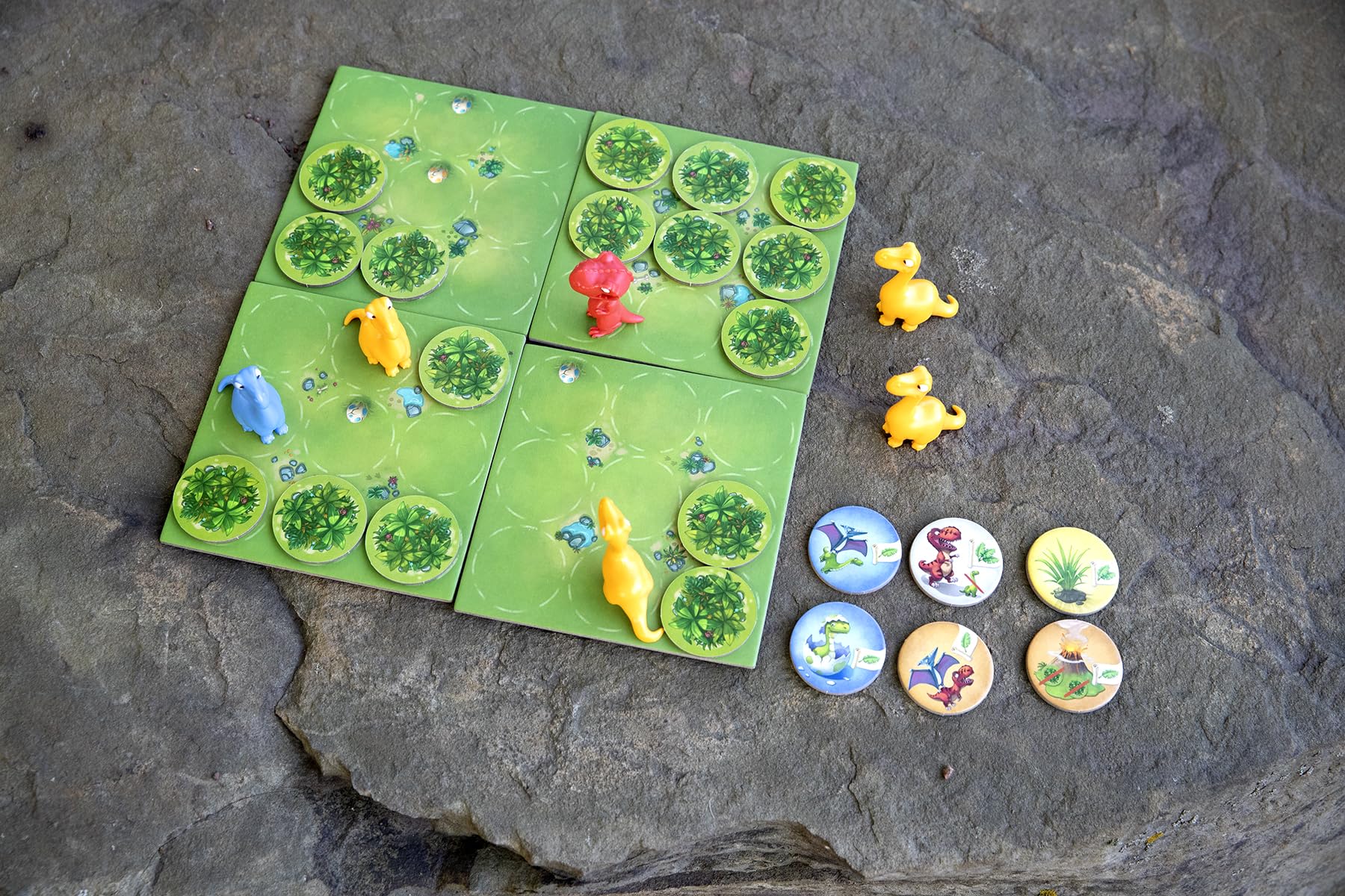 Jurassic Snack: Fun Board Game to Play Against Friends and Family, Keep Your Dinosaurs Alive and Fed to Win, Fun strategy game for families