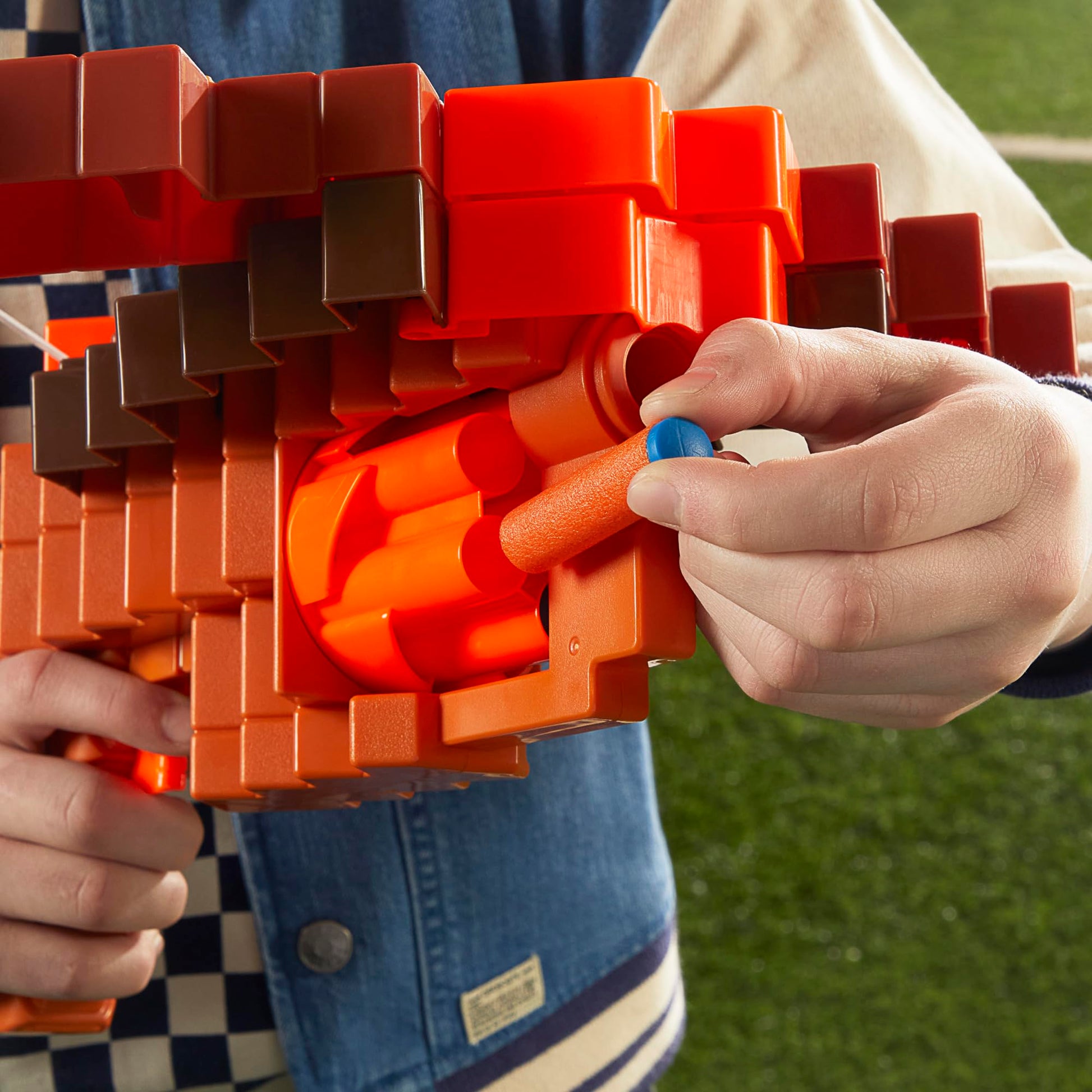 Nerf Minecraft Pillager's Crossbow Dart Blaster, 6 N1 Darts Compatible Only with N1 Dart Blasters, 6 Dart Capacity, Ages 8+