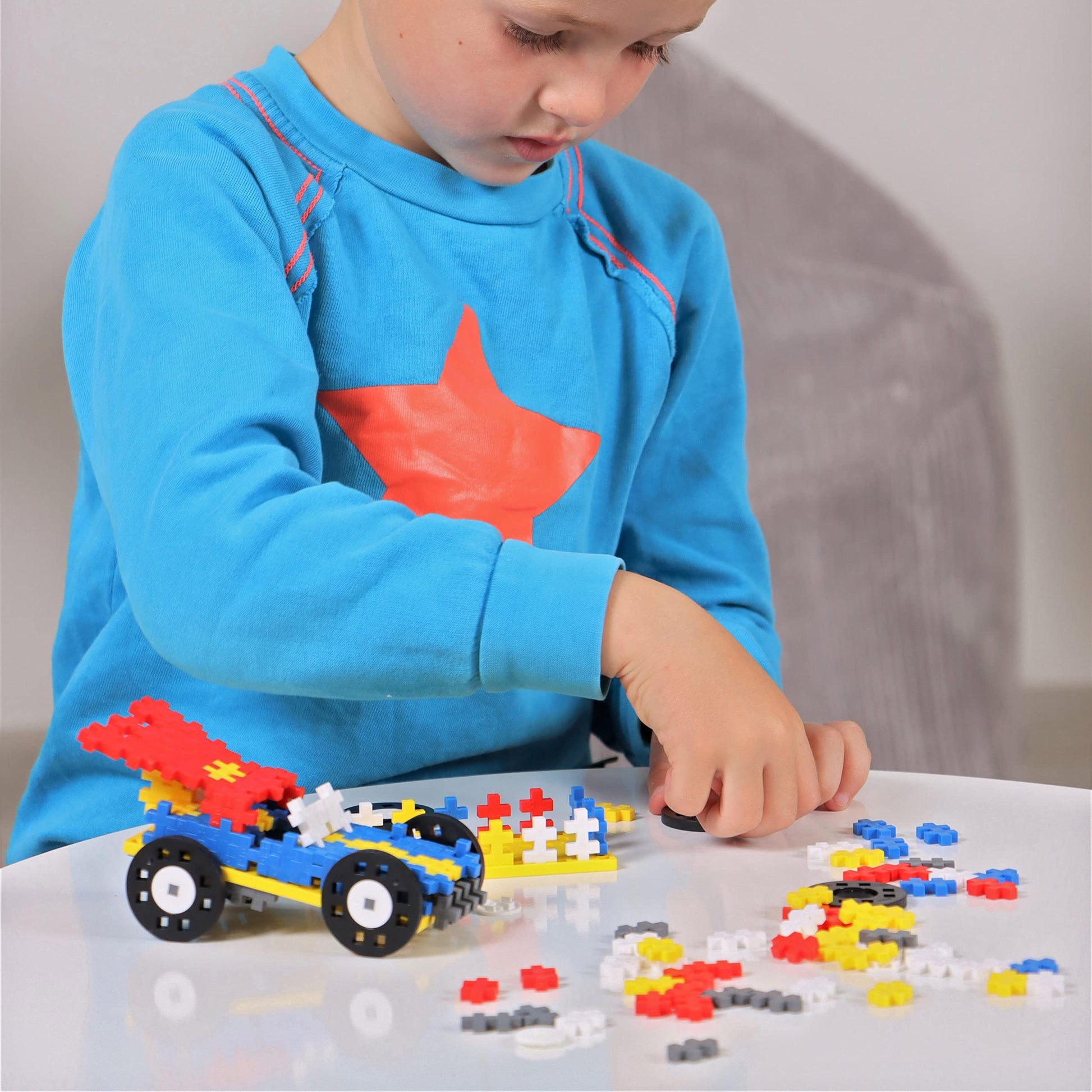 PLUS PLUS - Color Cars Tube - Hero - 200 Pieces, Construction Building Stem/Steam Toy, Interlocking Mini Puzzle Blocks for Kids