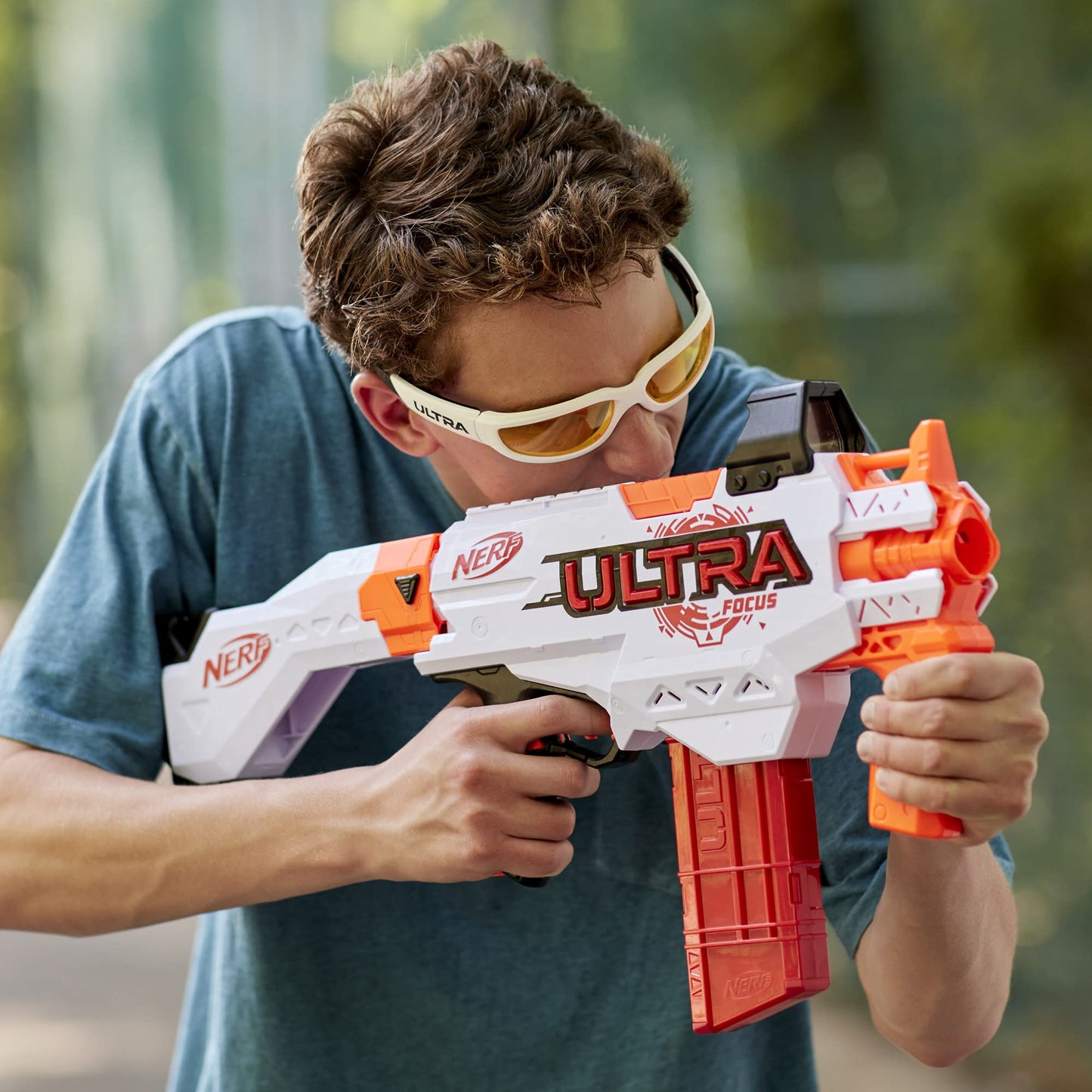 Nerf Ultra Focus Motorized Blaster, 10-Dart Clip (Amazon Exclusive)