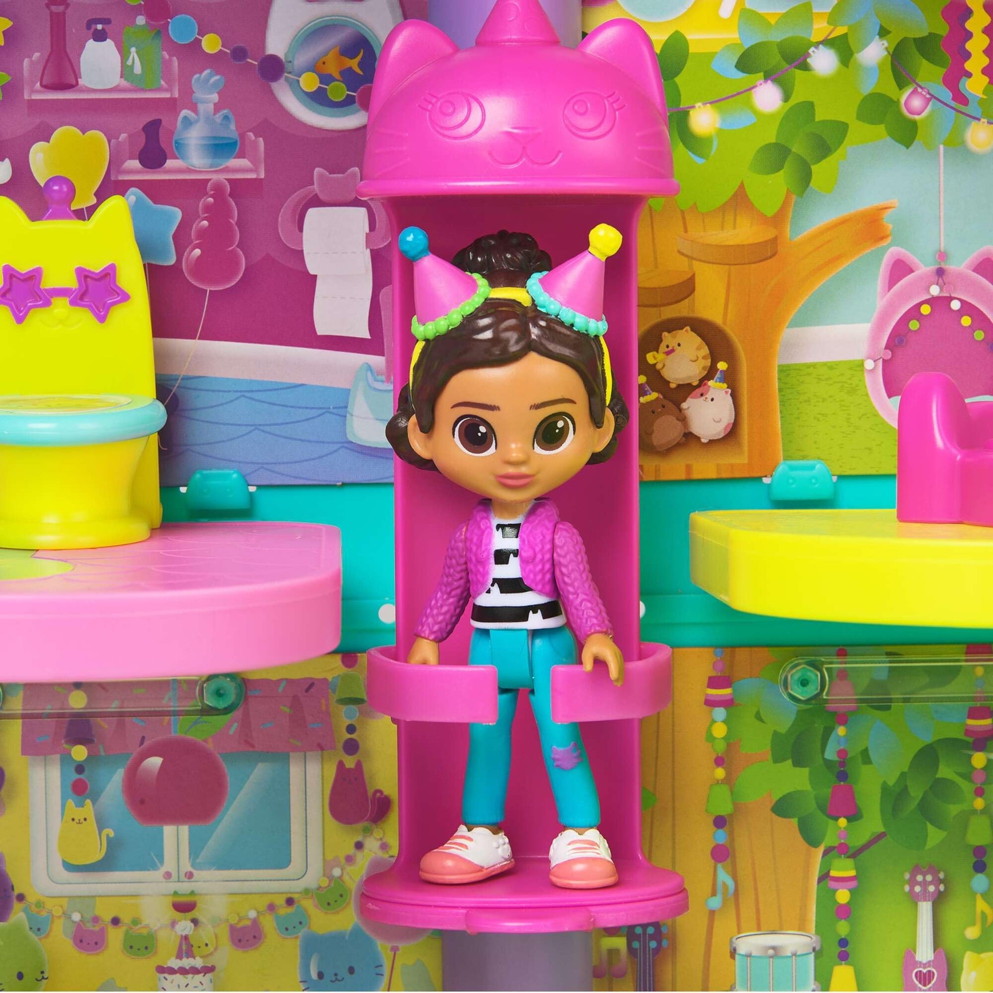Gabby's Dollhouse, 15 Pc Celebration Dollhouse, 25-Inches Tall, with Toy Figures, Doll House Furniture & 10 Sounds, Kids Toys for Girls & Boys Ages 3+