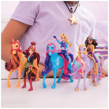 Unicorn Academy Rider and Unicorn Set - Approx. 12 cm, The Popular Netflix Series, with 2 Accessories and Brush for Creative Role Play, for Children