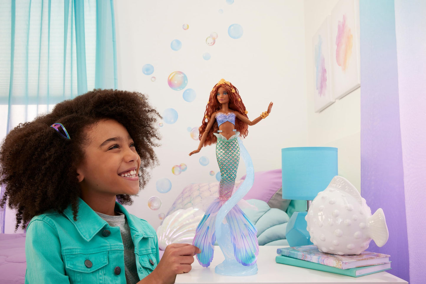 Mattel Disney The Little Mermaid Deluxe Ariel Doll with Iridescent Tail, Hair Jewelry Beads & Display Stand, Inspired by the Movie