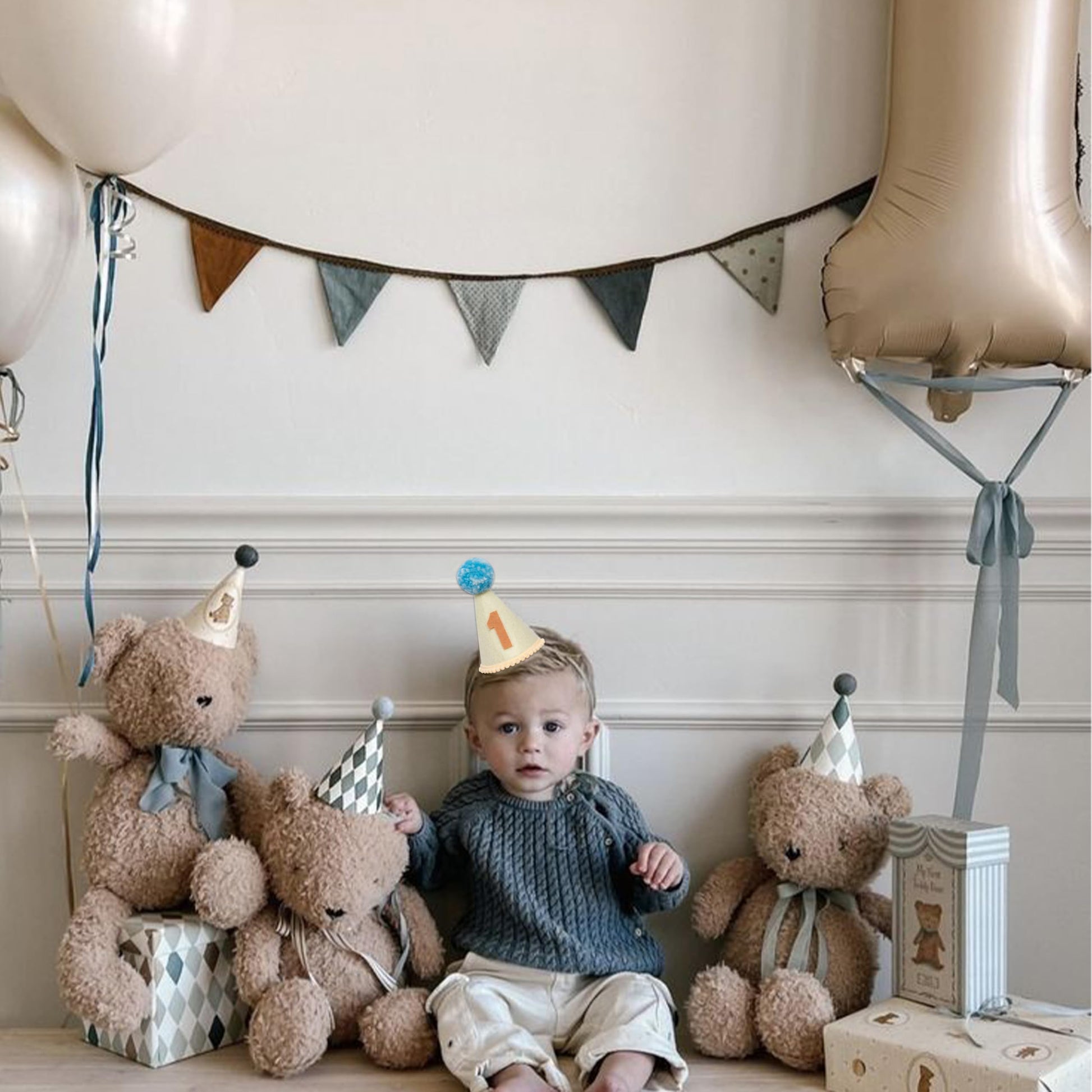 Fenzpartee First Birthday Party Hat - 1st Birthday Party Crown Hat, Unisex One Birthday Decoration Supplies Crown, Anniversary Milestone Celebration