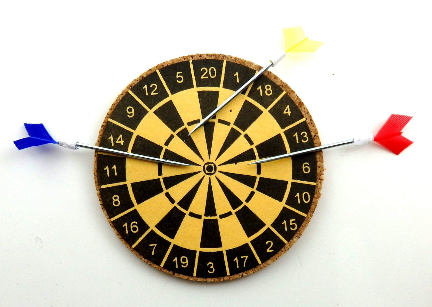 Dollhouse Miniature 1:12 Scale Dart Board with 3 Darts