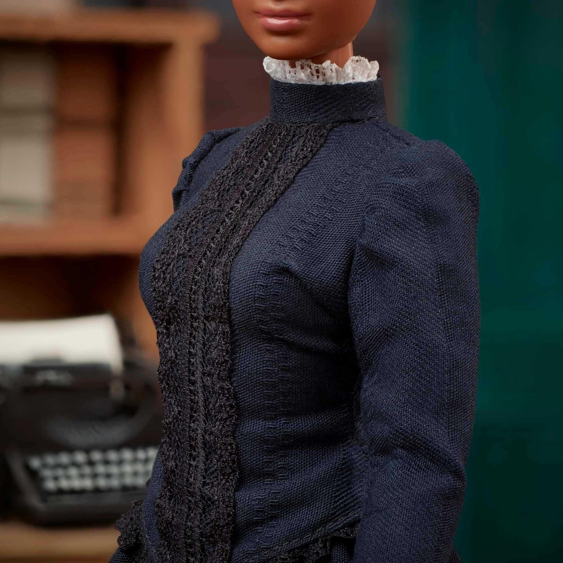 Barbie Signature Inspiring Women Series - Ida B Wells