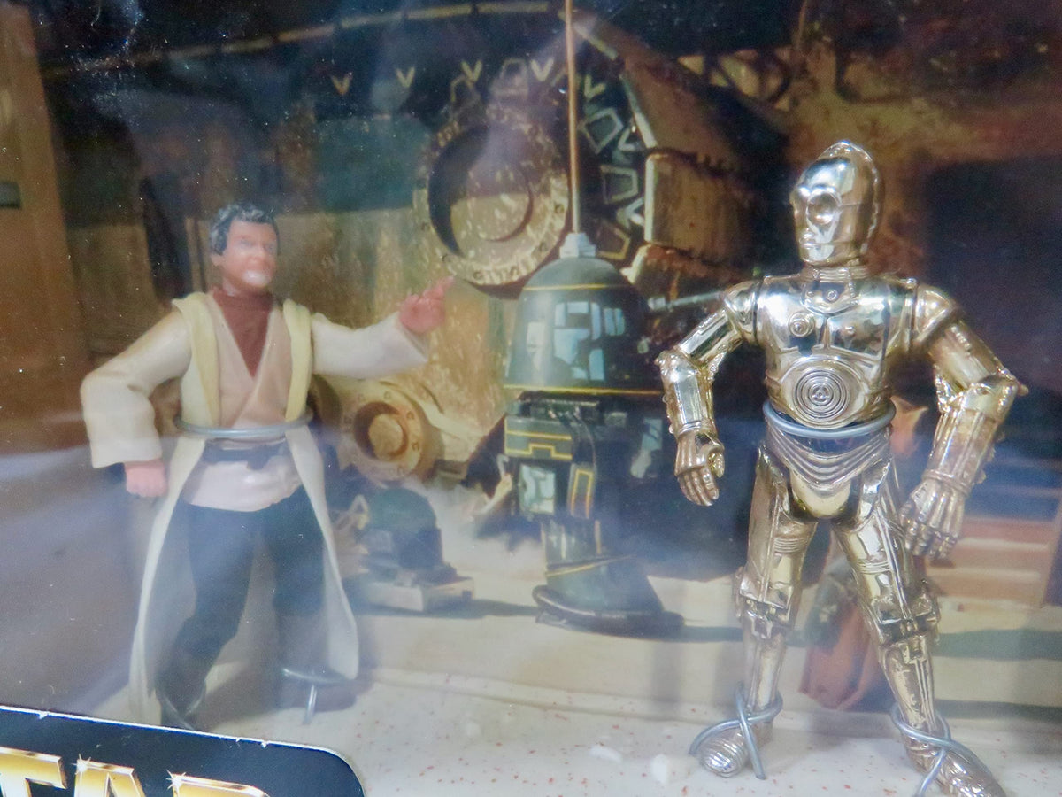 Star Wars The Power of The Force 3-Pack Movie Scene 4 Inch Tall Action Figure Set - Purchase of The Droids with Uncle Owen Lars, C-3PO, and Luke