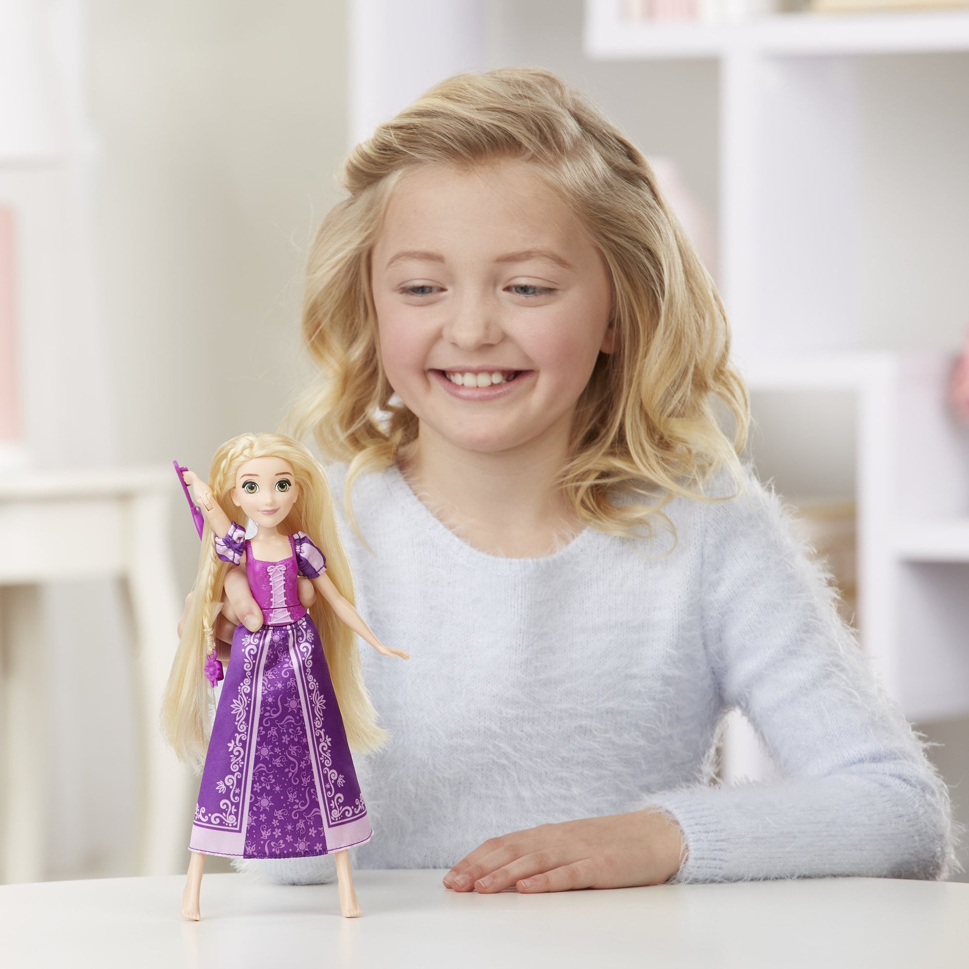 Disney Princess Swinging Adventures Rapunzel