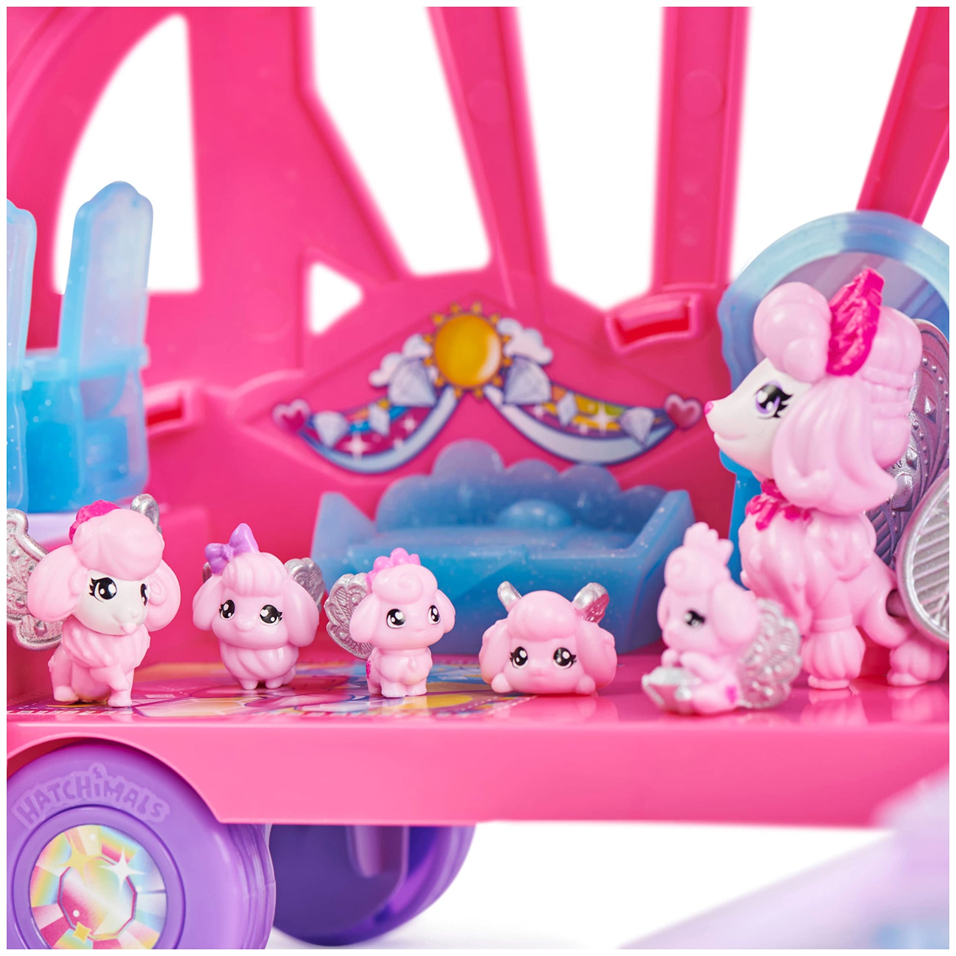 HATCHIMALS - Surprise Family Rainbow Camper Car Playset - Transformable Camper Van for New Adventures with Collectable Hatchimals Figures - Family