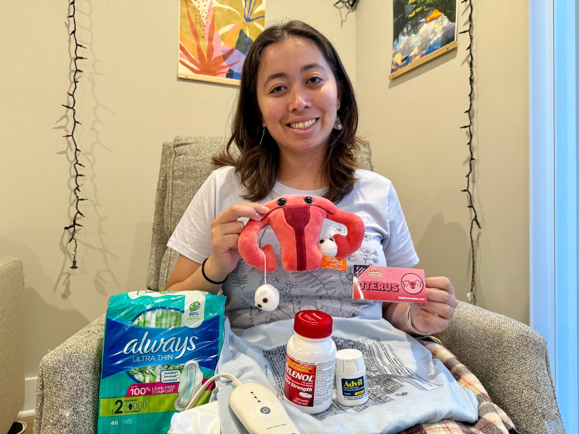 GIANTmicrobes Uterus Plush -Stuffed Uterus with Magnetic Detachable Ovaries