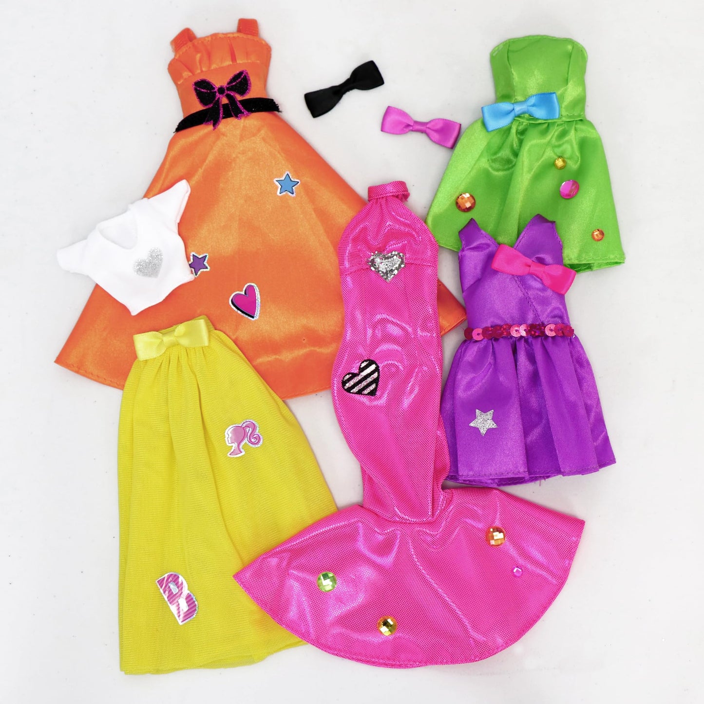 Barbie Be a Fashion Designer Doll Dress Up Kit, 5 Outfits