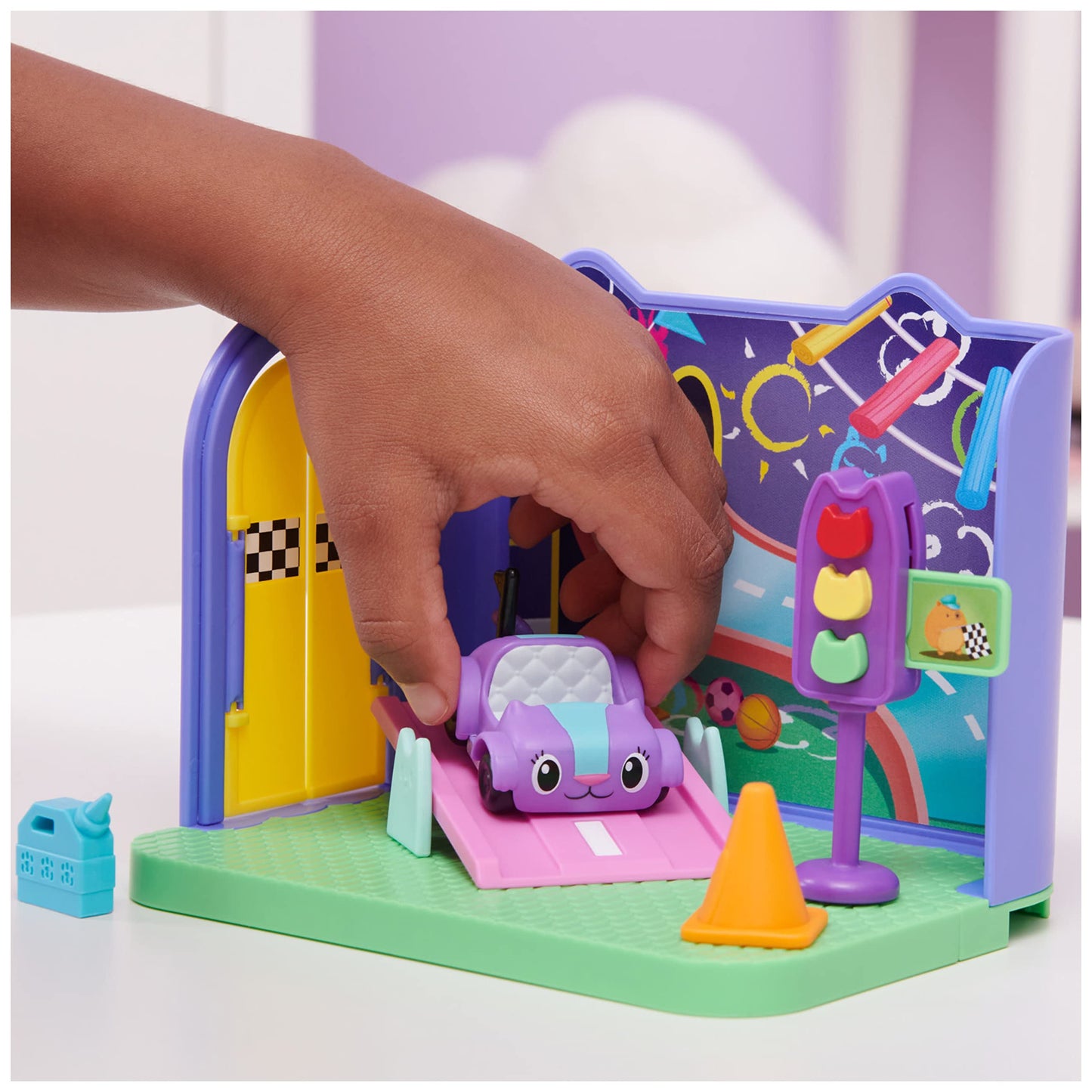 Gabby's Dollhouse, Carlita Purr-ific Play Room with Carlita Toy Car, Accessories, Furniture and Dollhouse Deliveries, Kids Toys for Ages 3 and up