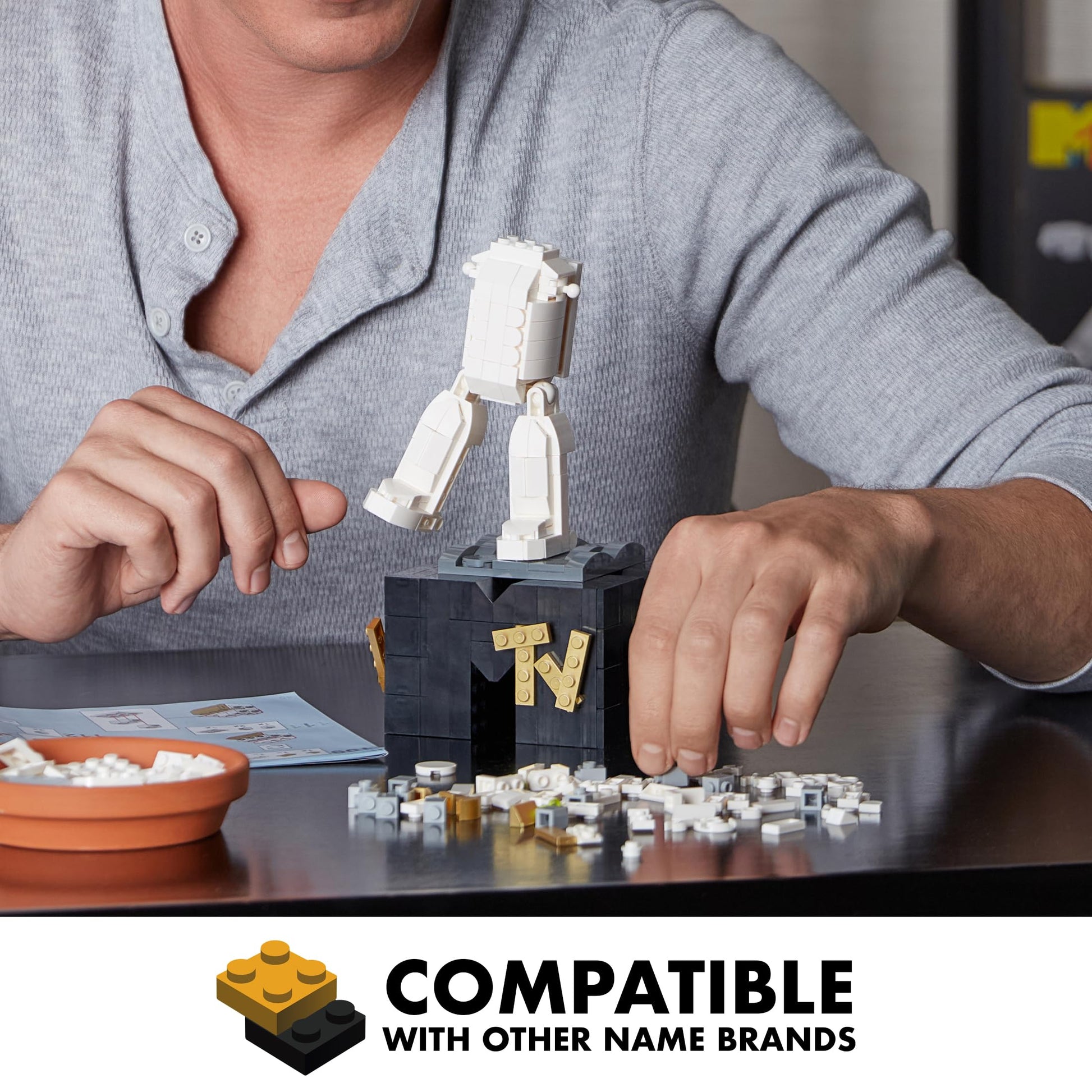 Brickcraft MTV Moon Person Building Set for Adults, Official Licensed Music Award Trophy Collectible, Creative Retro Decor Gift for Men Women Teens
